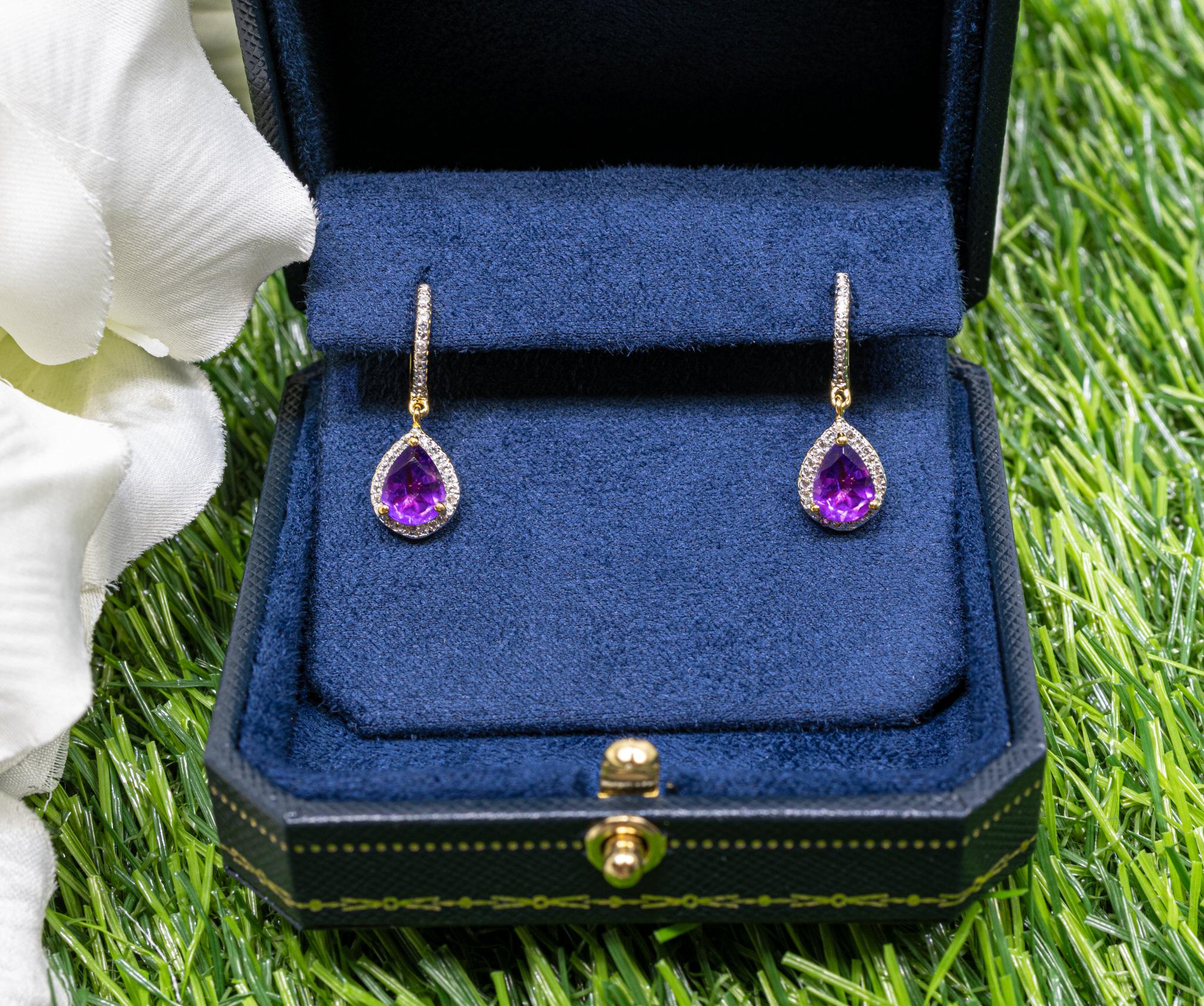 Modern Amethyst Dangle Earrings White Topaz 2.28 Carats 18K Yellow Gold Plated Silver For Sale