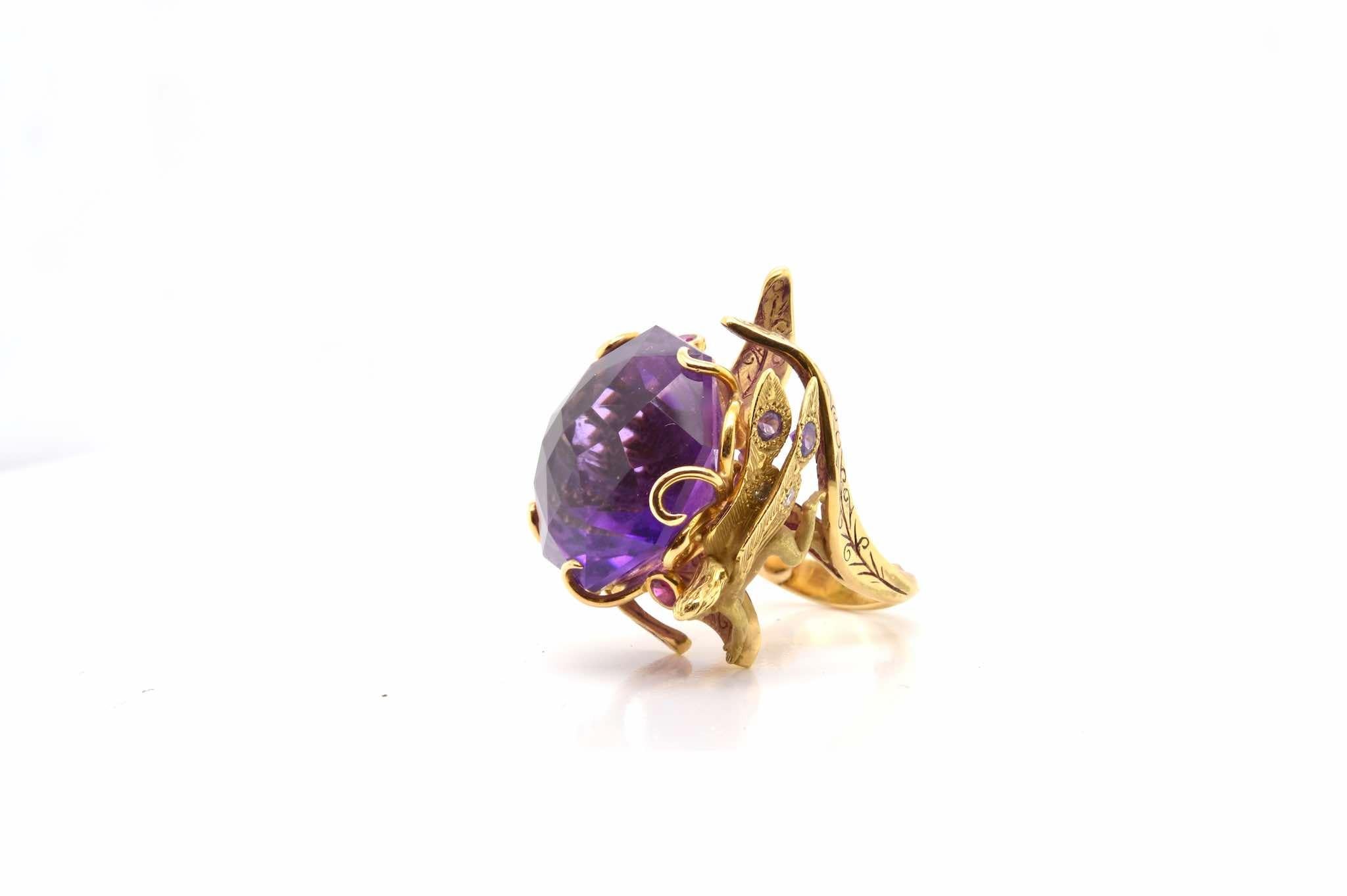 Amethyst designer ring in 18k yellow gold In Good Condition For Sale In PARIS, FR