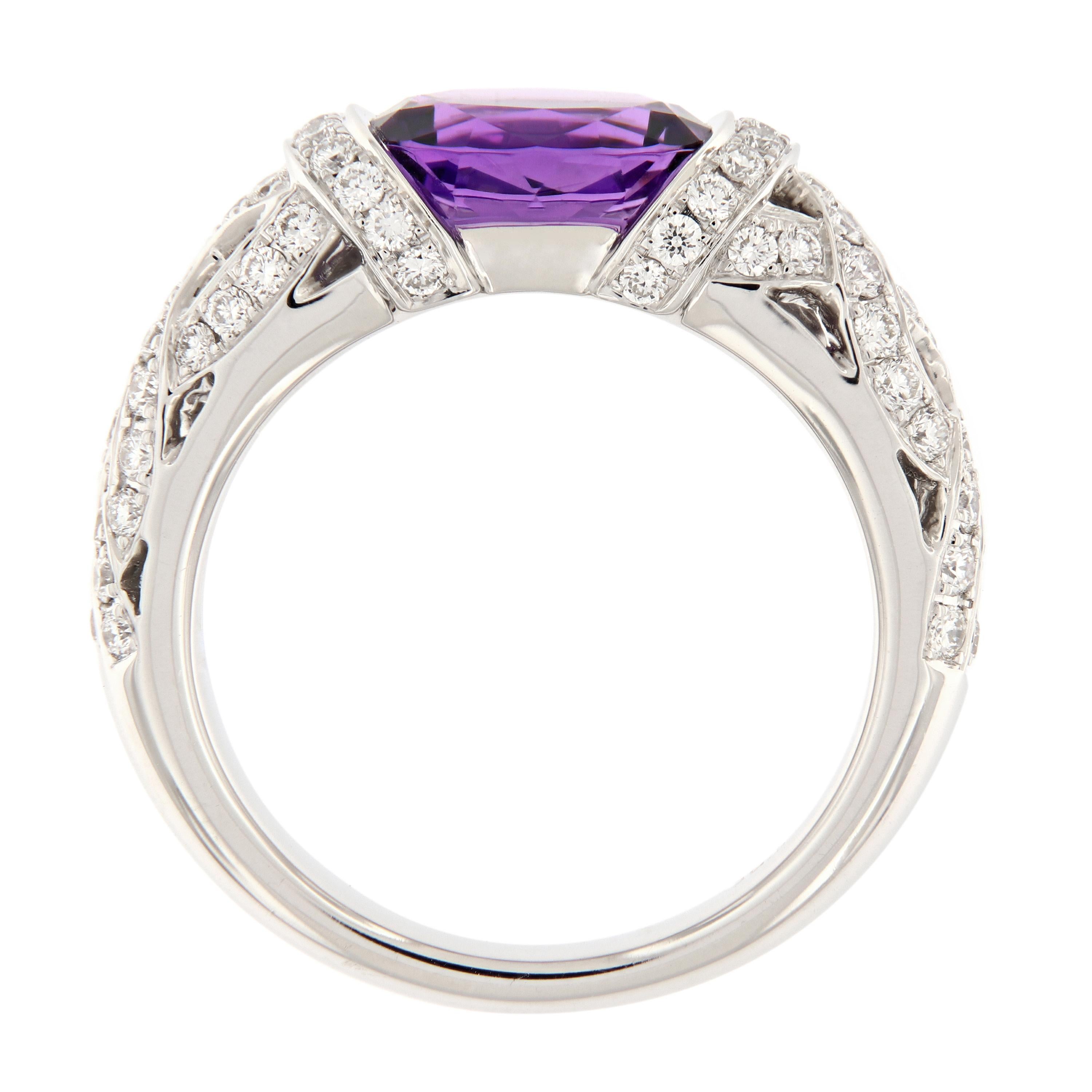 Amethyst Diamond 18 Karat White Gold Ring In New Condition For Sale In Troy, MI