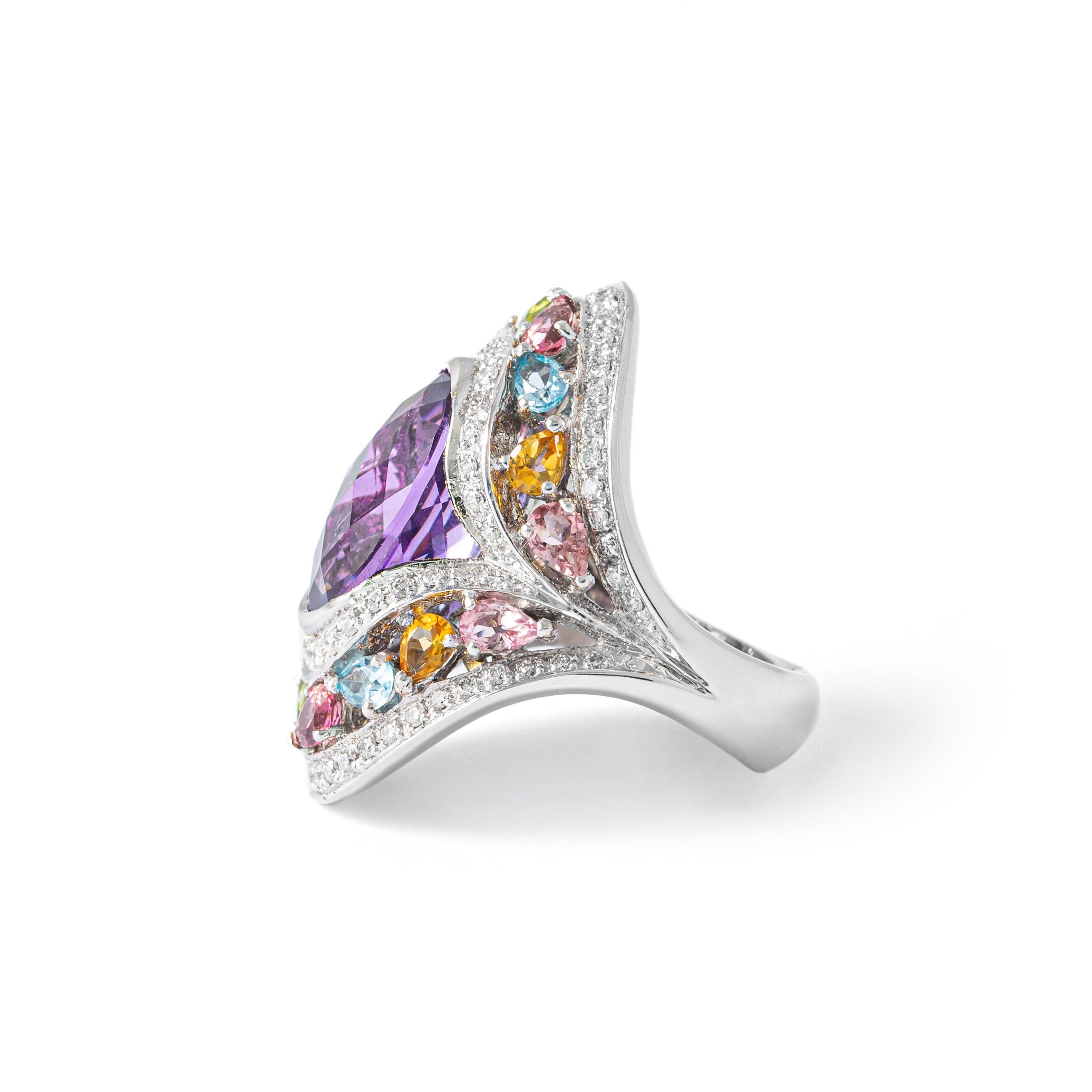 Amethyst Diamond and Gemstones Gold Ring In Excellent Condition For Sale In Geneva, CH
