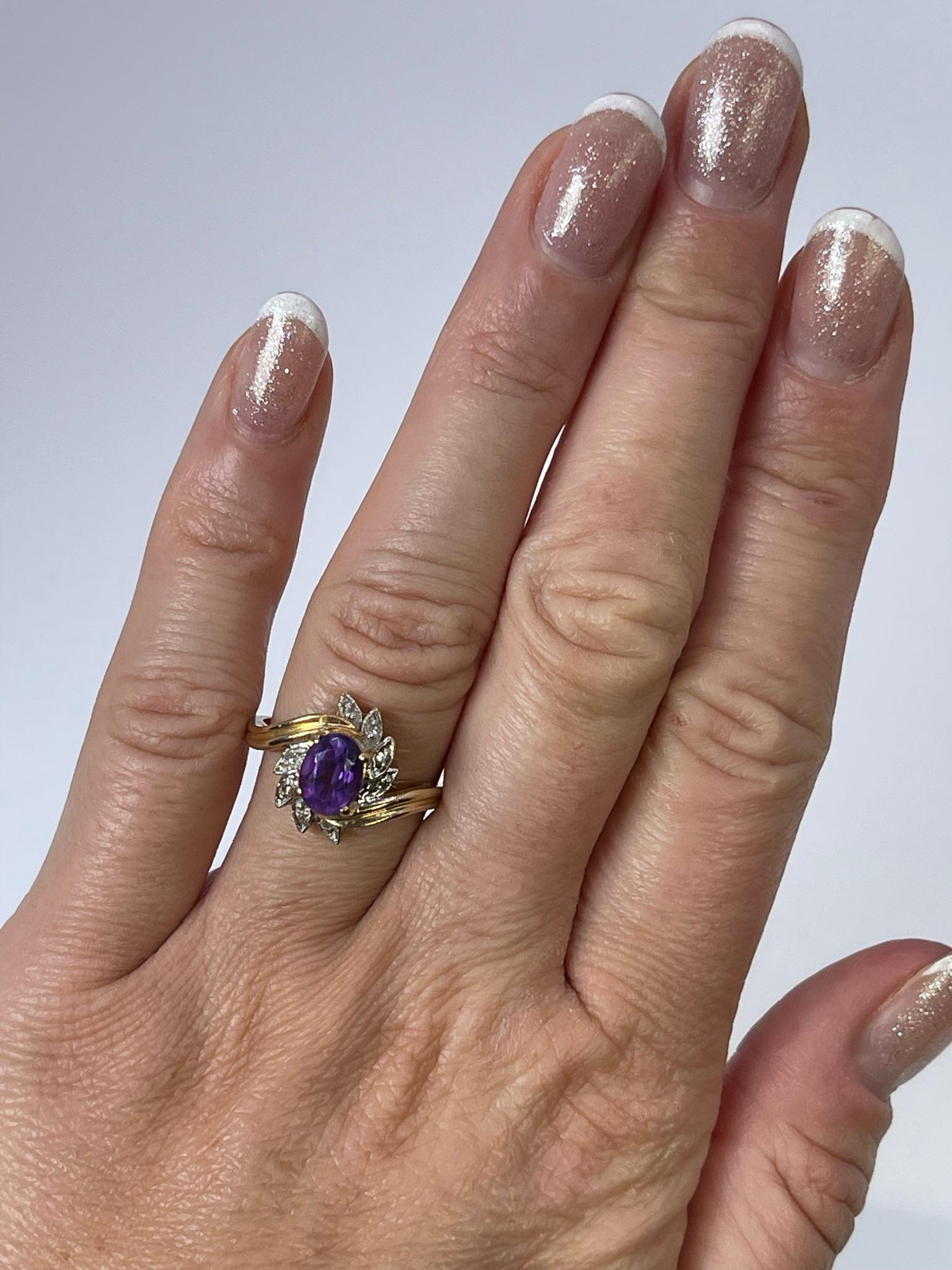 Modern Amethyst & Diamond Cocktail Ring 10kt Yellow Gold Light Purple Amethyst Gemstone For Sale