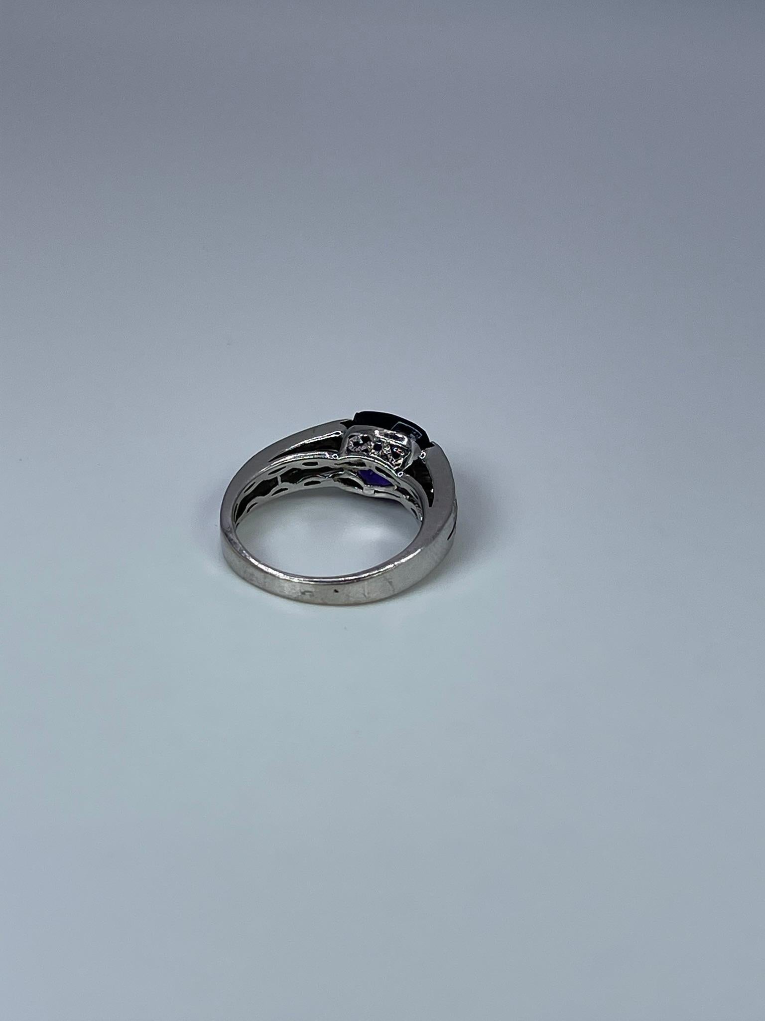 Amethyst & Diamond Cocktail Ring Purple Gemstone Diamond Ring 14kt White Gold In New Condition For Sale In Jupiter, FL