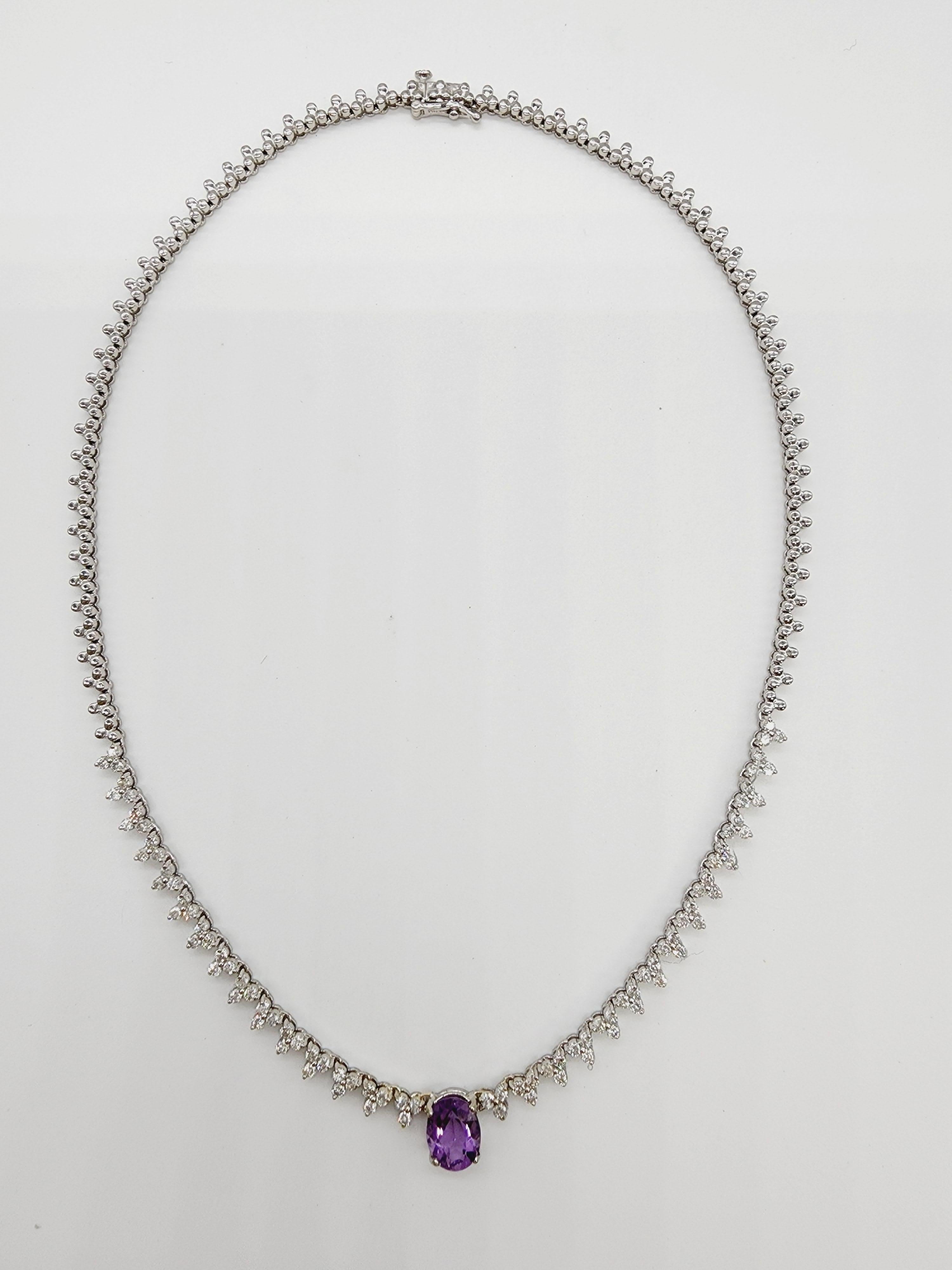 Halskette aus Weißgold mit Amethyst-Diamant-Blumenform 14 Karat (Rundschliff)