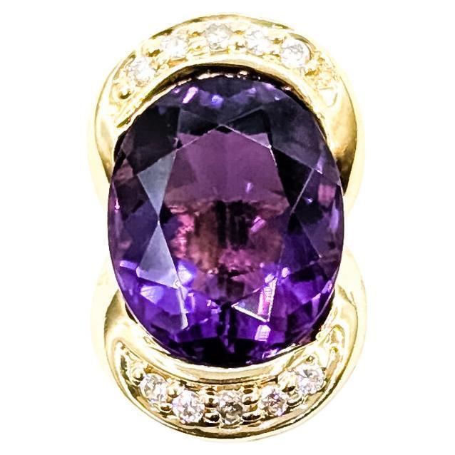 Ciondolo con ametista e diamante in oro giallo 14k in vendita