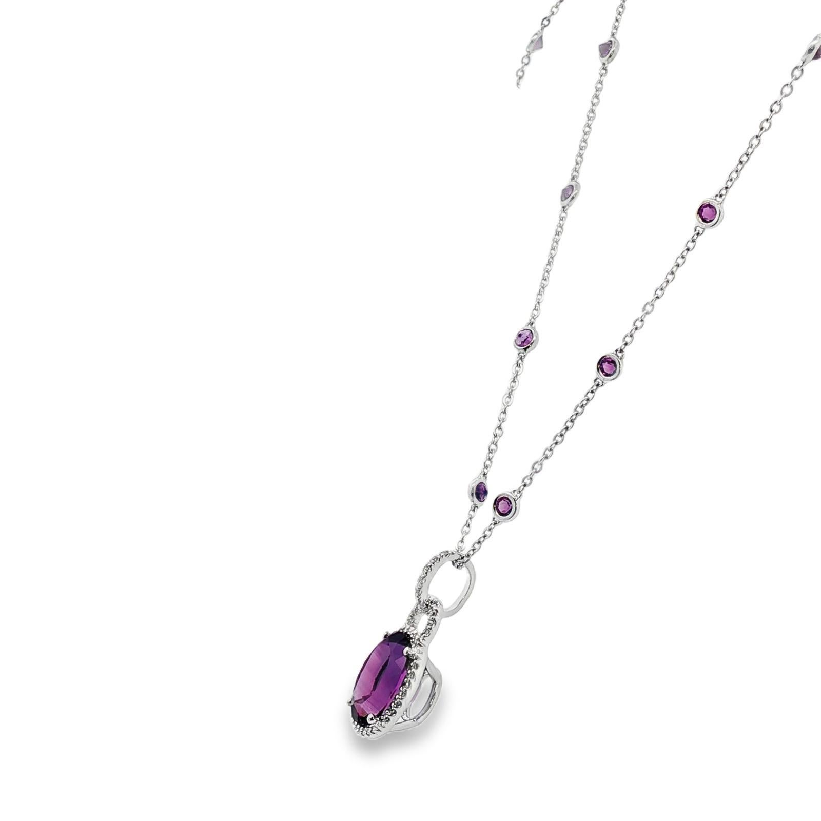 Collar de amatista con diamantes y estación de amatista engastada en bisel 14KWG en Excelente estado para la venta en Boca Raton, FL