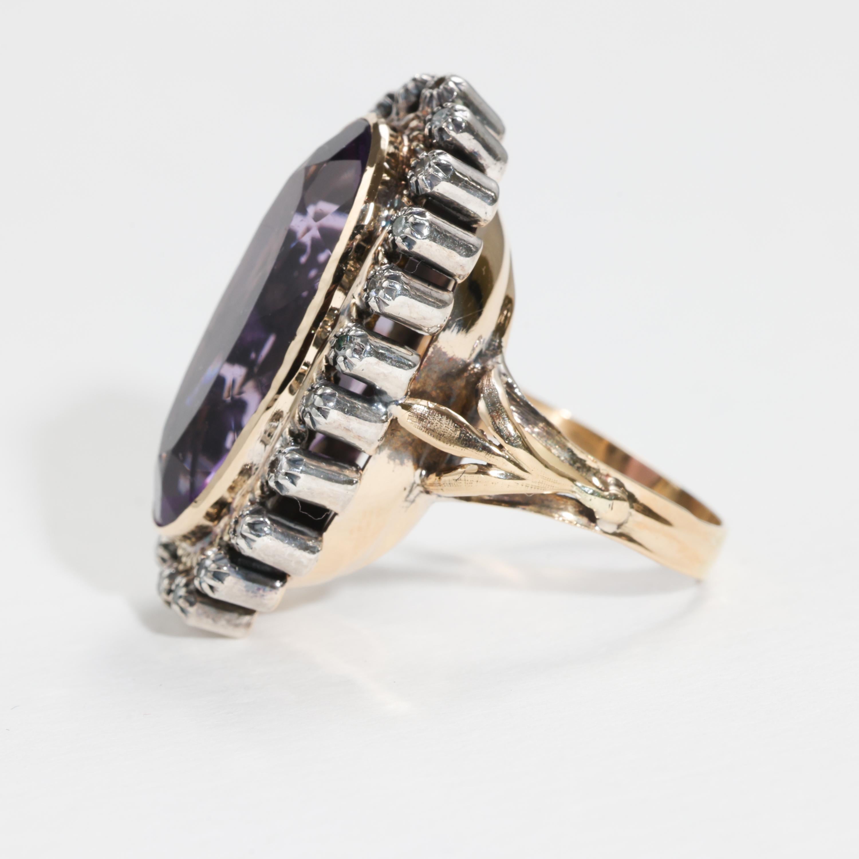 Amethyst & Diamond Ring 11 Carats, Victorian Circa 1890s Unisex For Sale 3