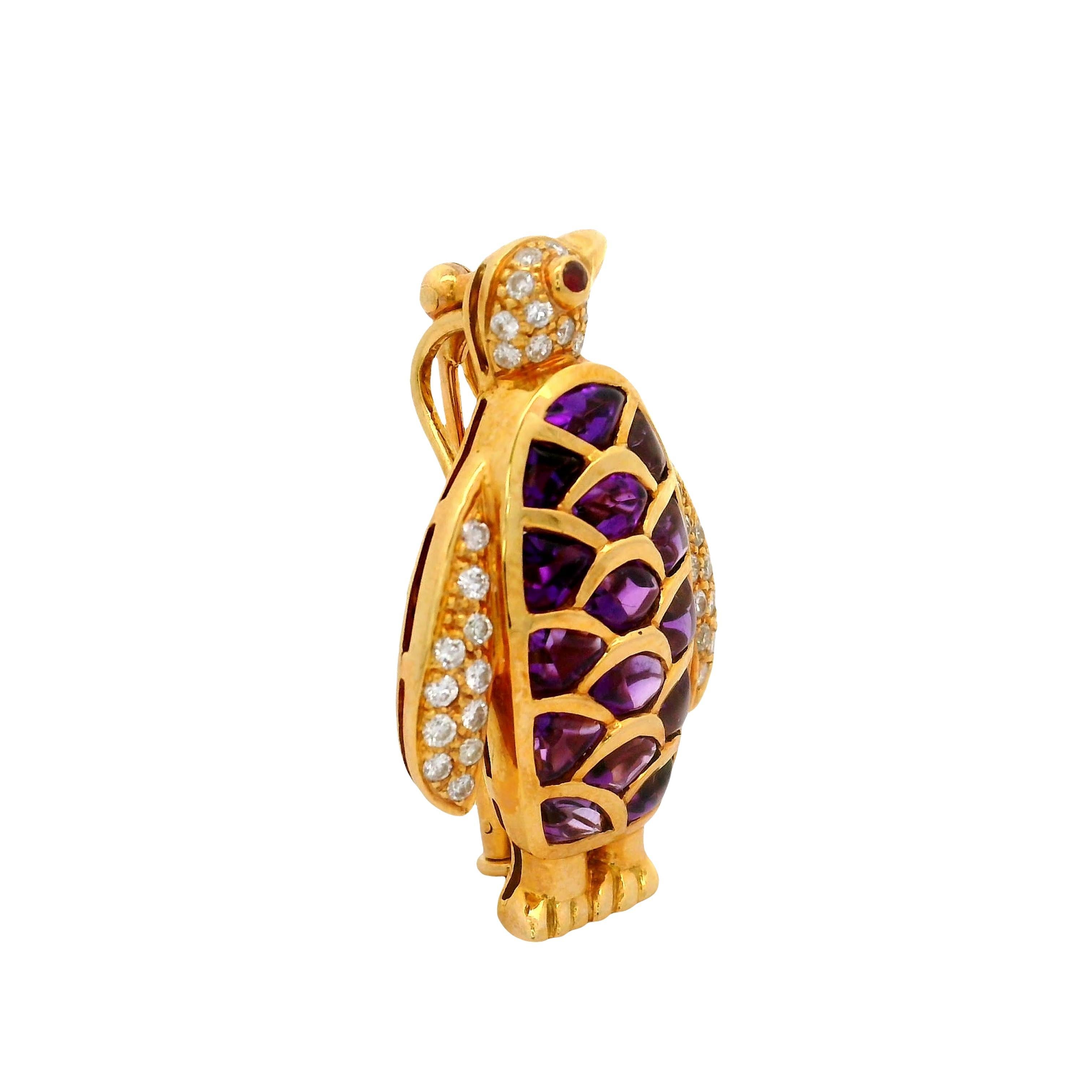 Amethyst Diamond Ruby 18K Yellow Gold Penguin Pendant Brooch In Excellent Condition For Sale In Beverly Hills, CA