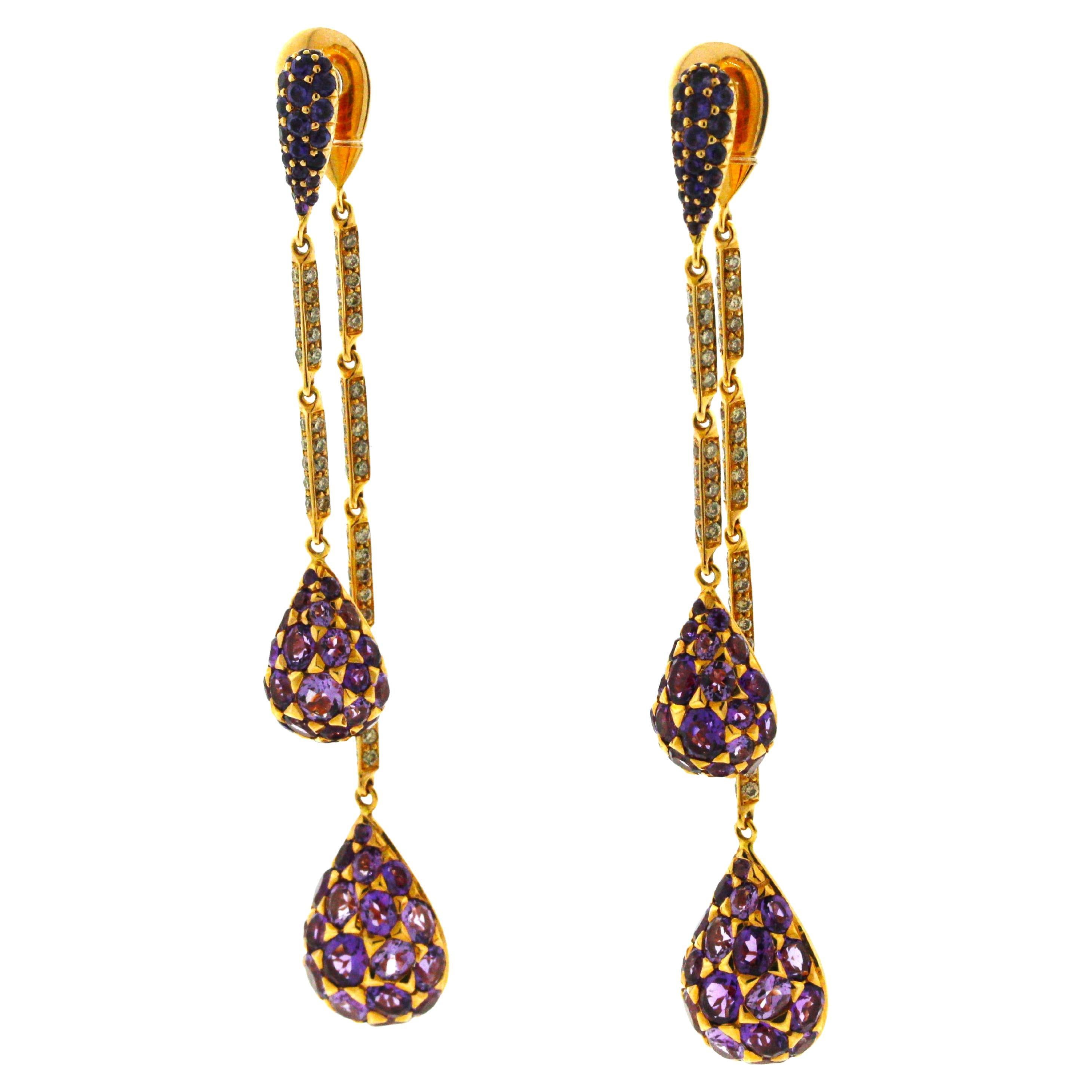 Tropfen-Ohrhänger mit Amethyst, Diamant und Saphir in Gold