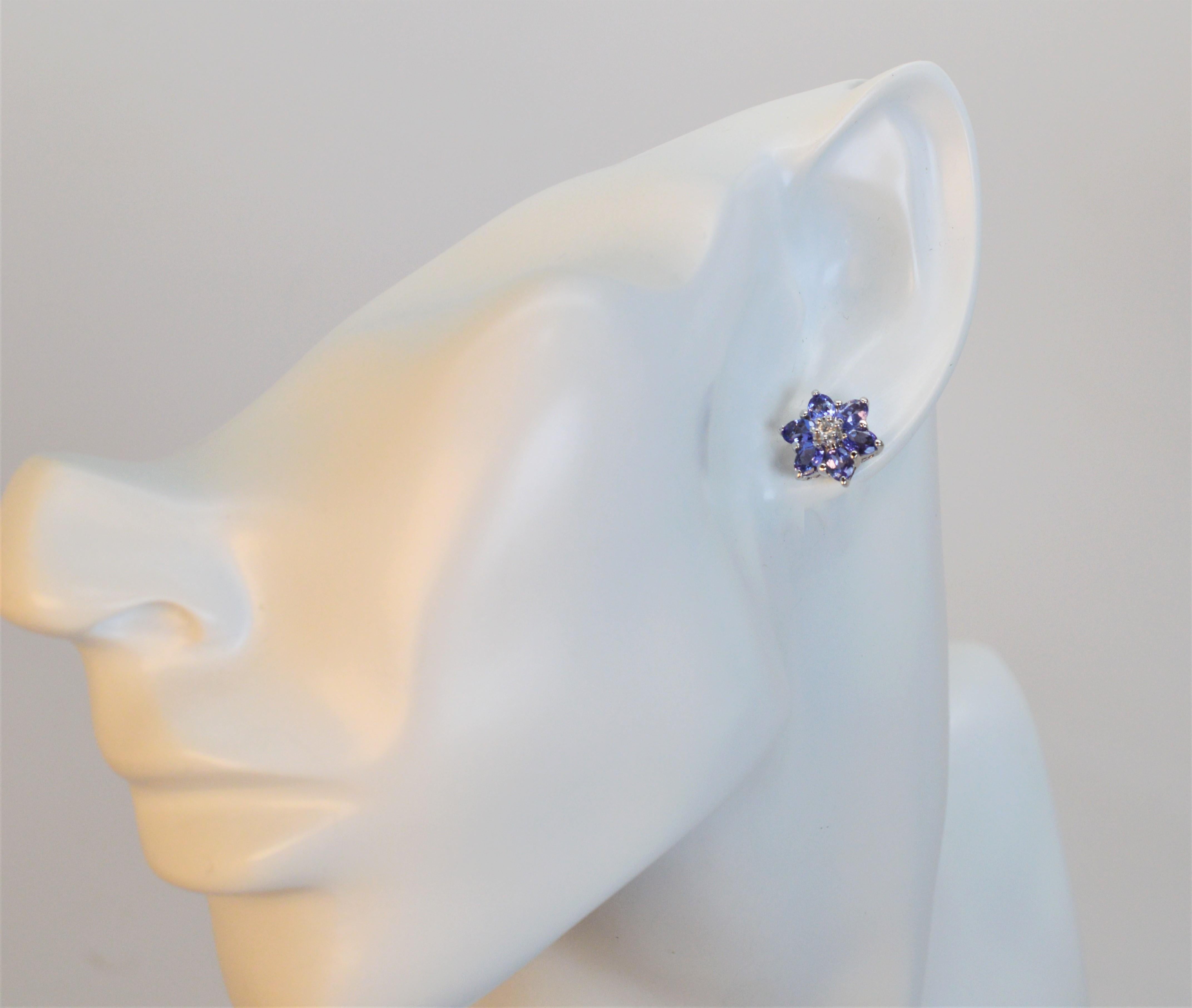 Set aus Halskette mit Amethyst-Diamant-Sternschliff-Ohrring-Anhänger im Zustand „Hervorragend“ im Angebot in Mount Kisco, NY