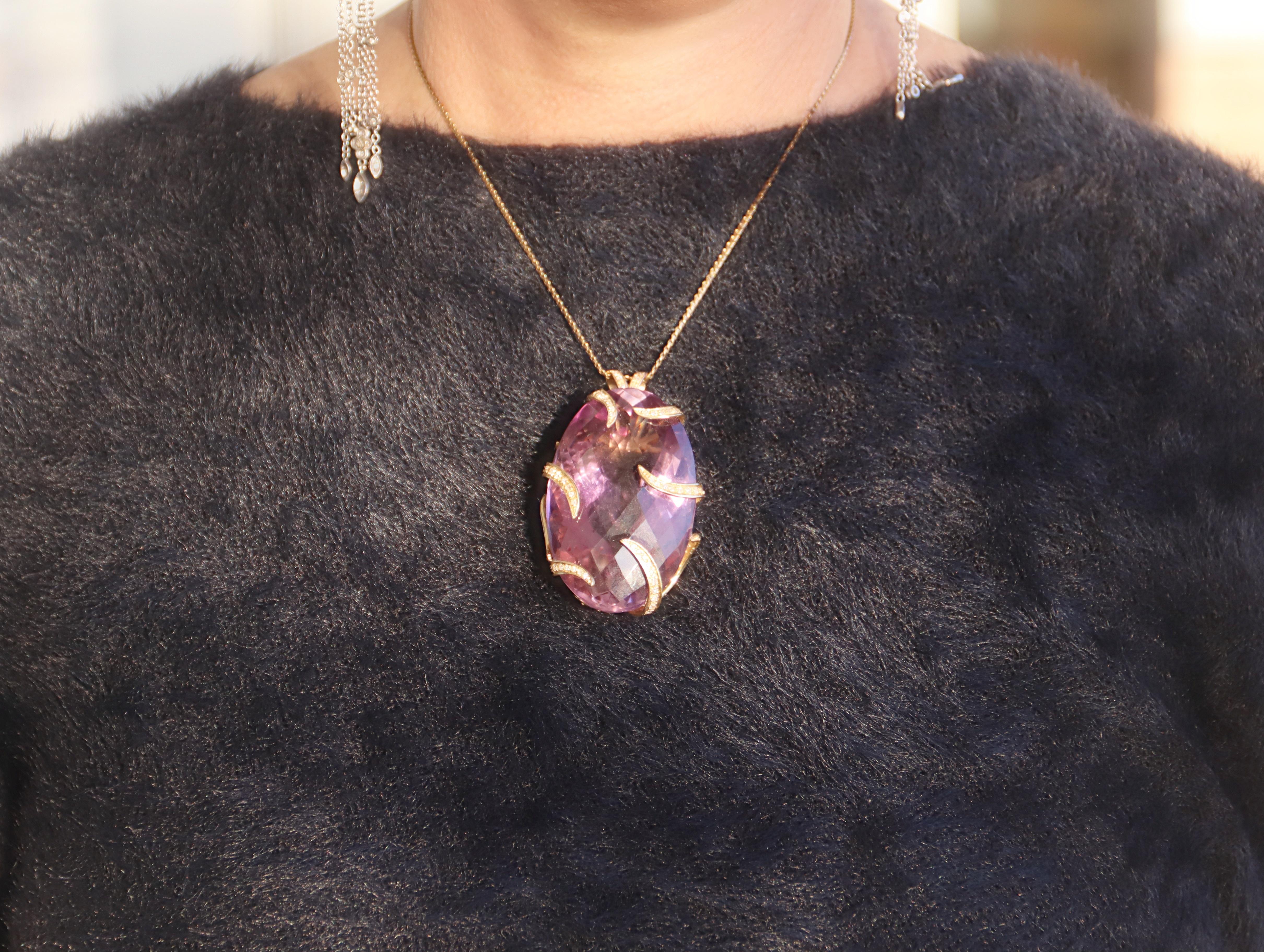 Amethyst Diamonds 18 Karat Yellow Gold Pendant Necklace For Sale 3