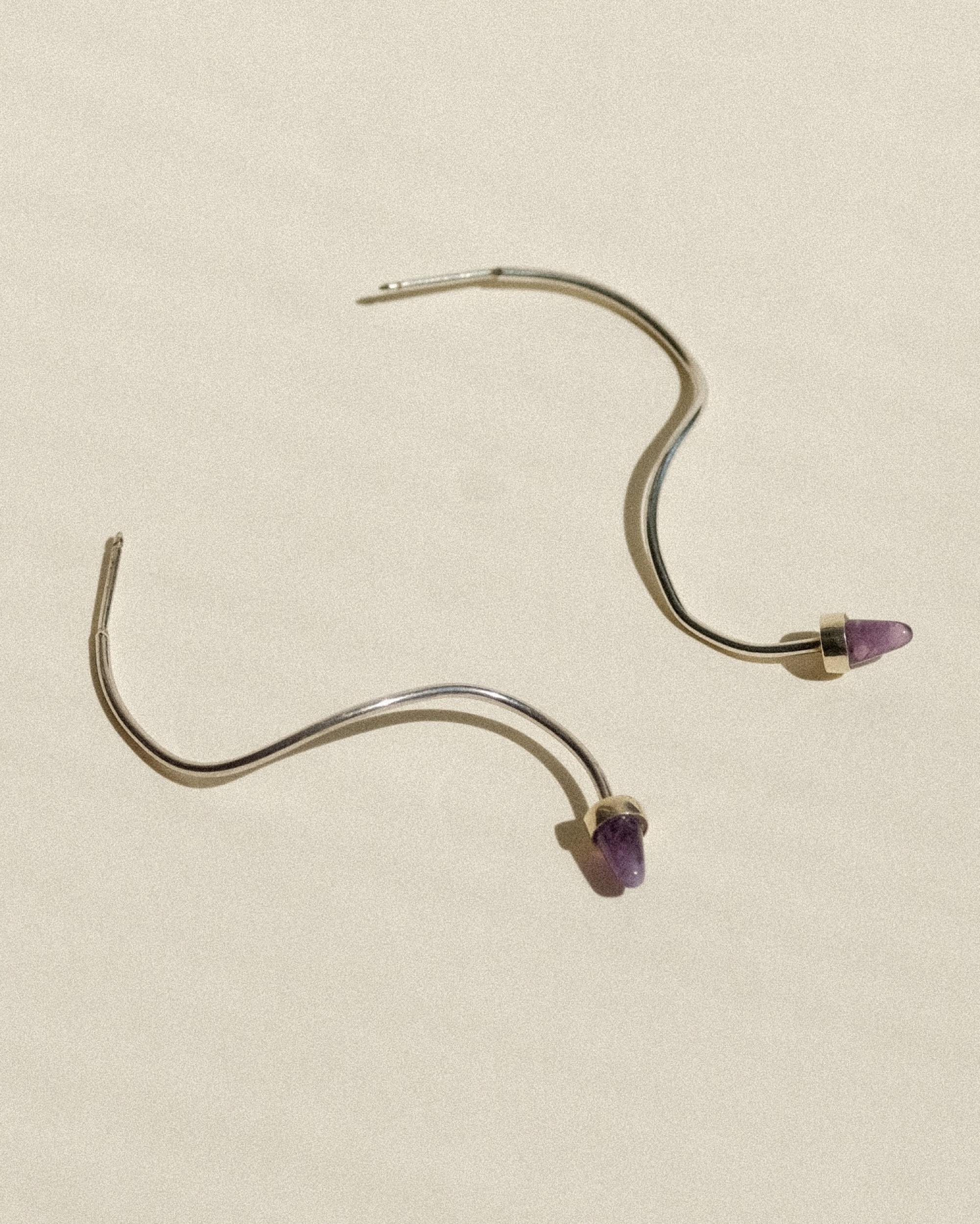 Amethyst Drop Earrings Sterling Silver with Gold Vermeil In Good Condition For Sale In Los Angeles, CA