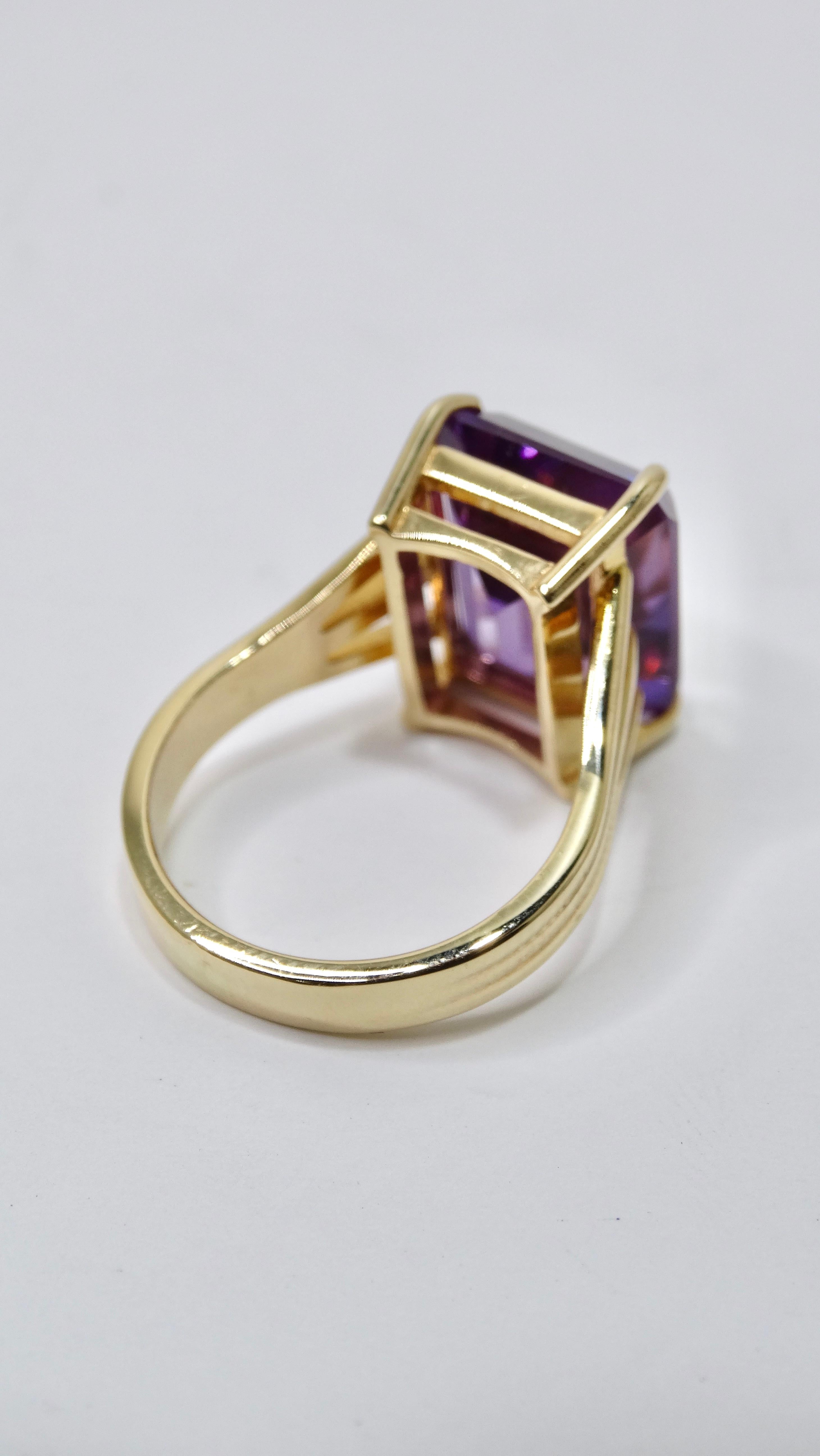 Amethyst Emerald Cut 14k Gold Solitaire Ring In Excellent Condition For Sale In Scottsdale, AZ