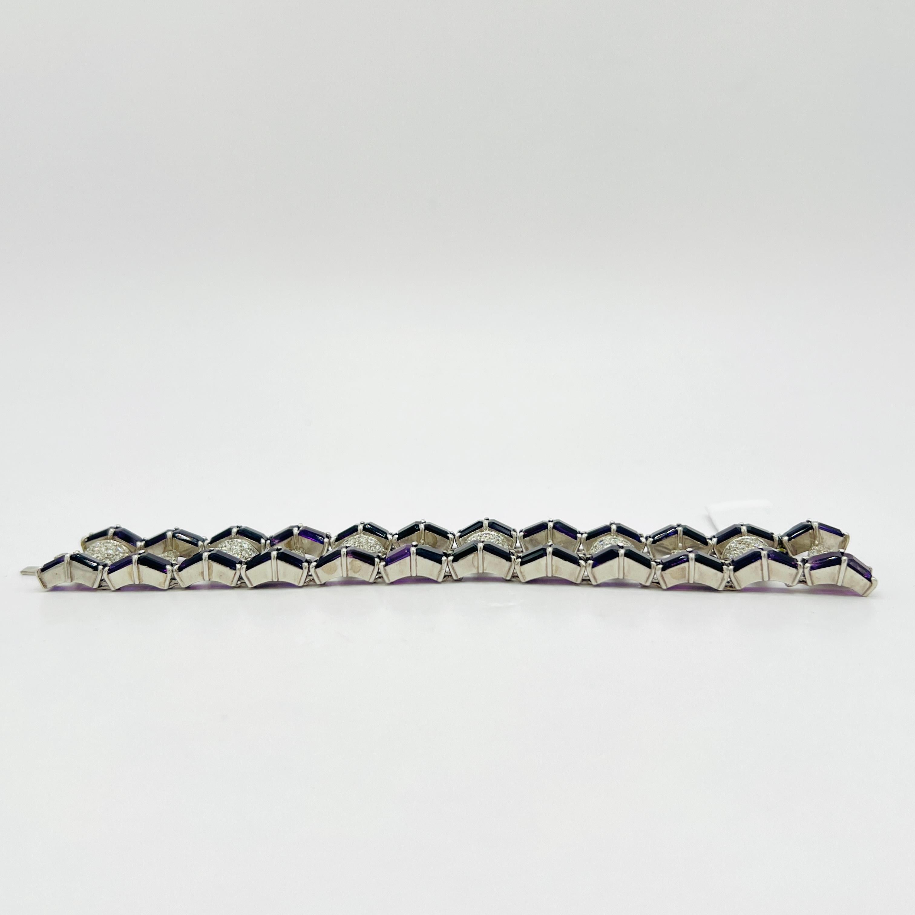 Bracciale con ametista taglio smeraldo e diamanti bianchi in platino e palladio in vendita 2