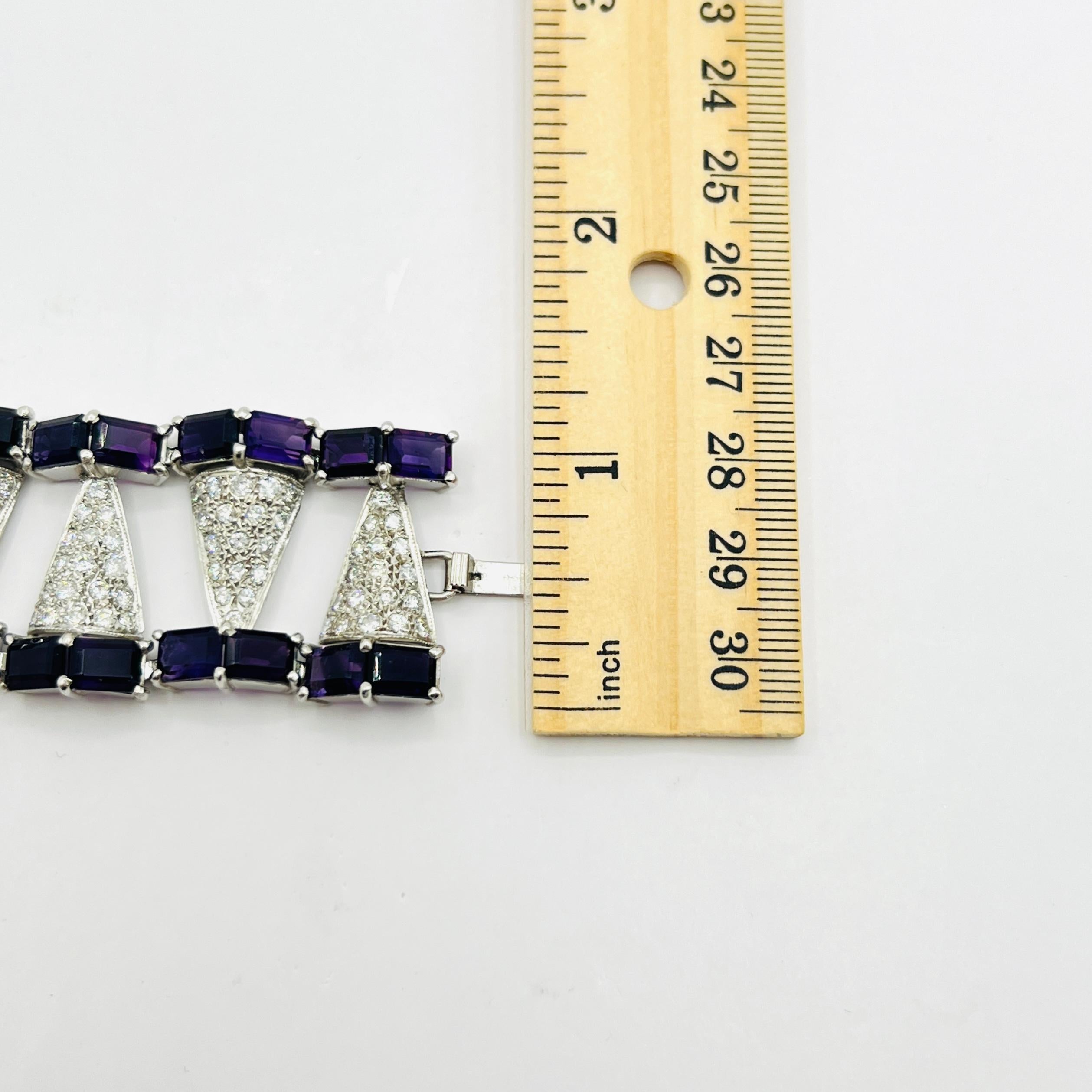 Bracciale con ametista taglio smeraldo e diamanti bianchi in platino e palladio in vendita 4