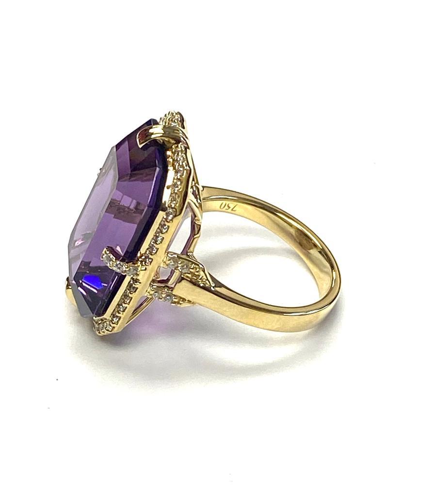 Goshwara Emerald Cut Amethyst And Diamond Ring In New Condition For Sale In New York, NY
