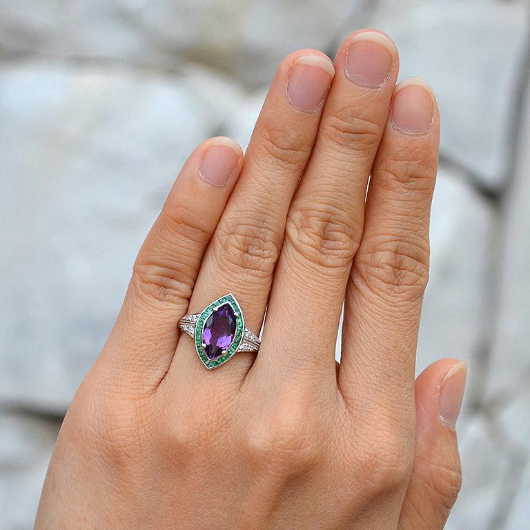 Amethyst Emerald Diamond Cocktail Ring In New Condition In Bangkok, TH