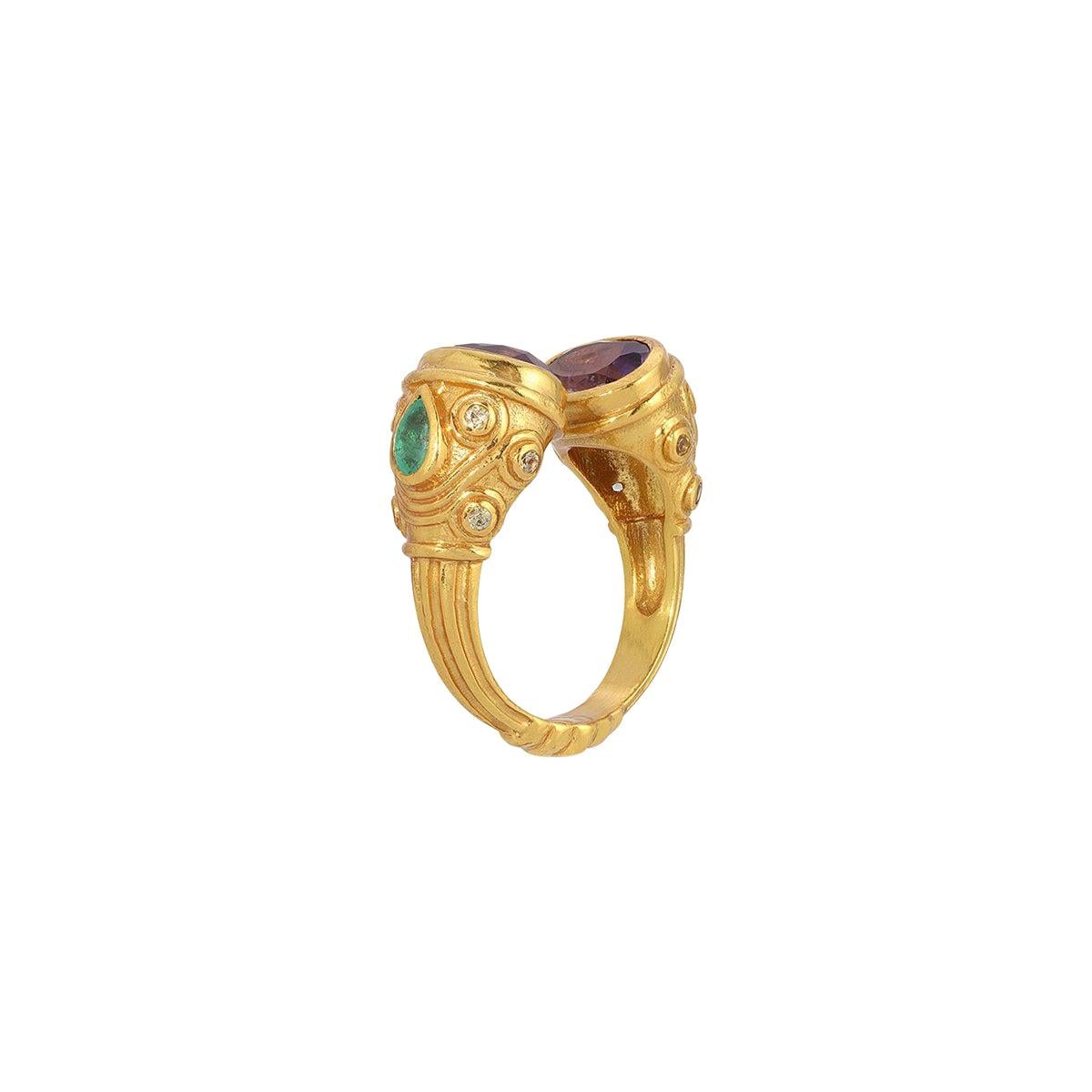 Ring mit Amethyst und Smaragd aus dem Mahagoni im Angebot