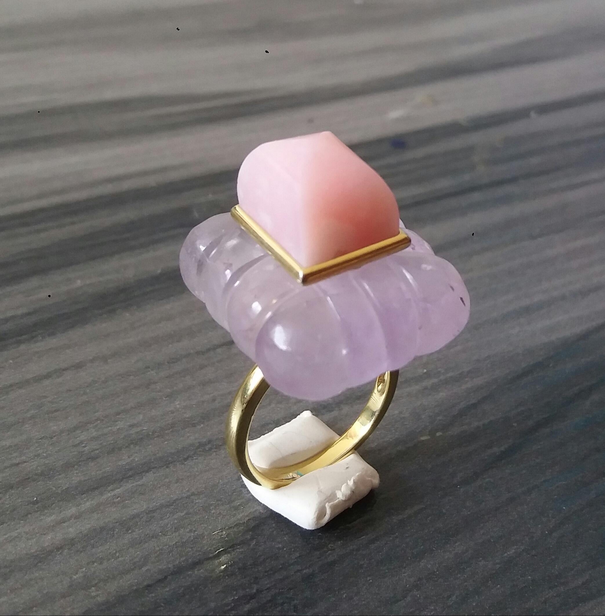 Bague rectangulaire en or massif 14 carats avec pyramide d'opale rose coussin gravée et d'améthyste en vente 5
