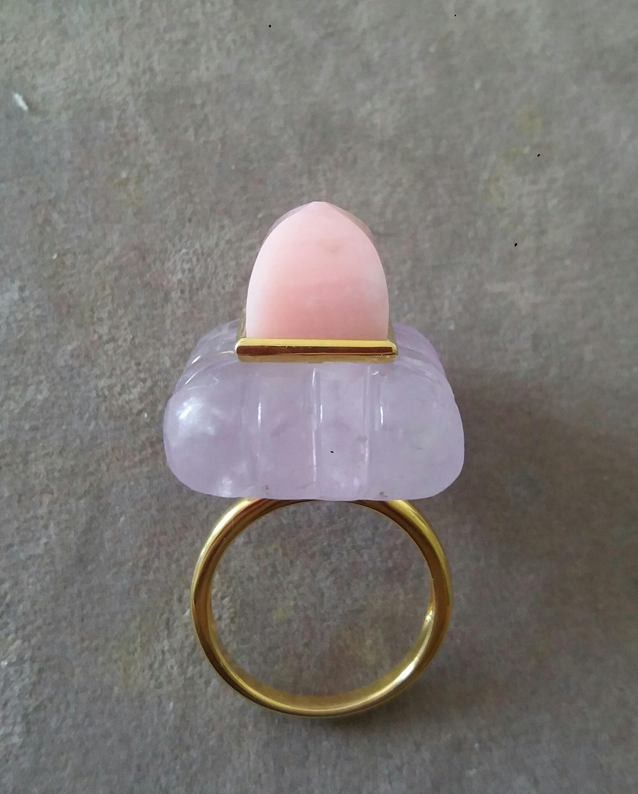 Bague rectangulaire en or massif 14 carats avec pyramide d'opale rose coussin gravée et d'améthyste Neuf - En vente à Bangkok, TH