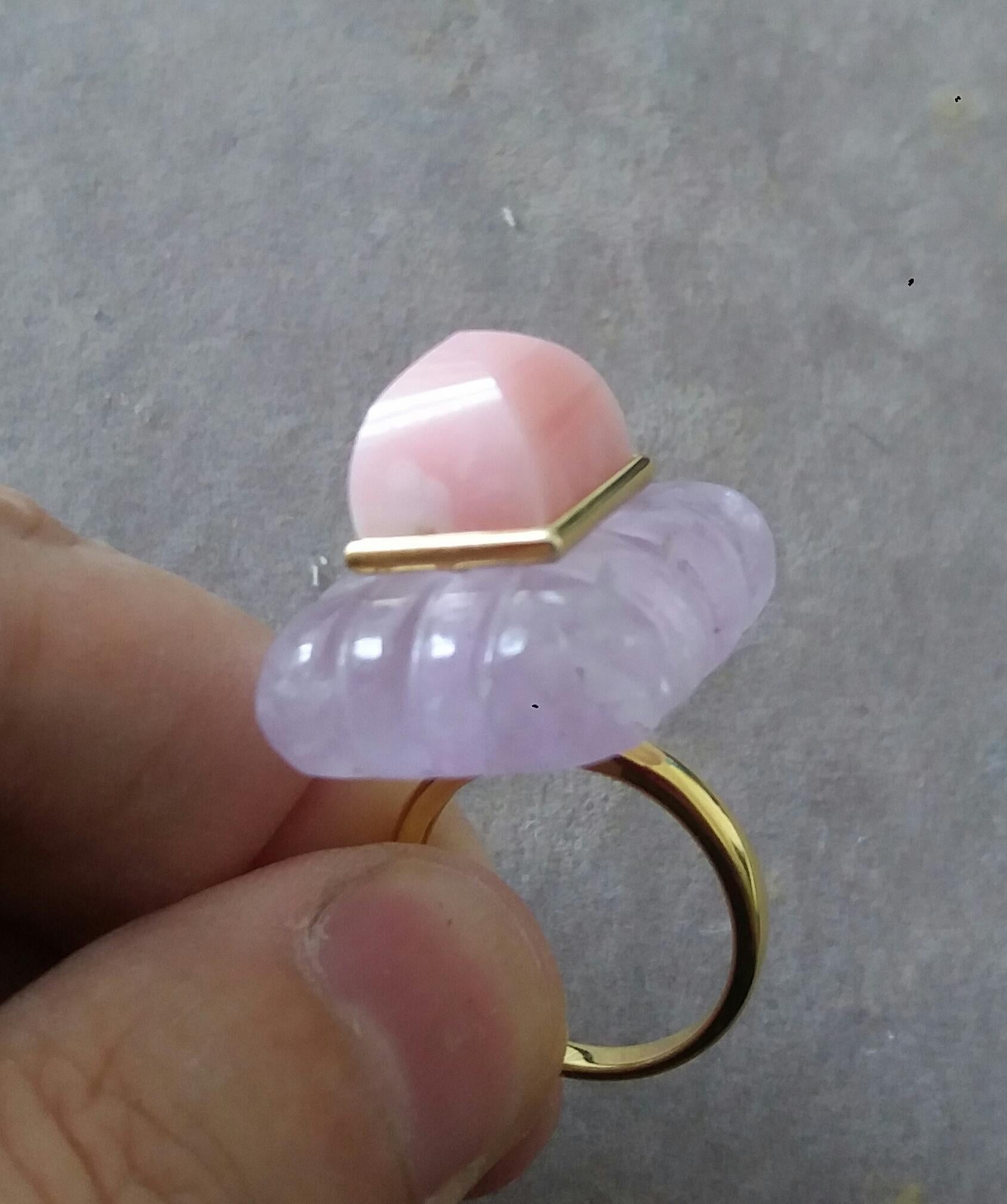 Bague rectangulaire en or massif 14 carats avec pyramide d'opale rose coussin gravée et d'améthyste en vente 1