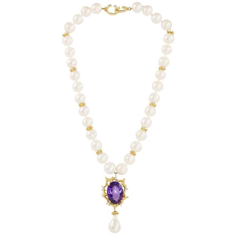 Queen 18K Gold Enamel and Amethyst Pendant Necklace main image 1