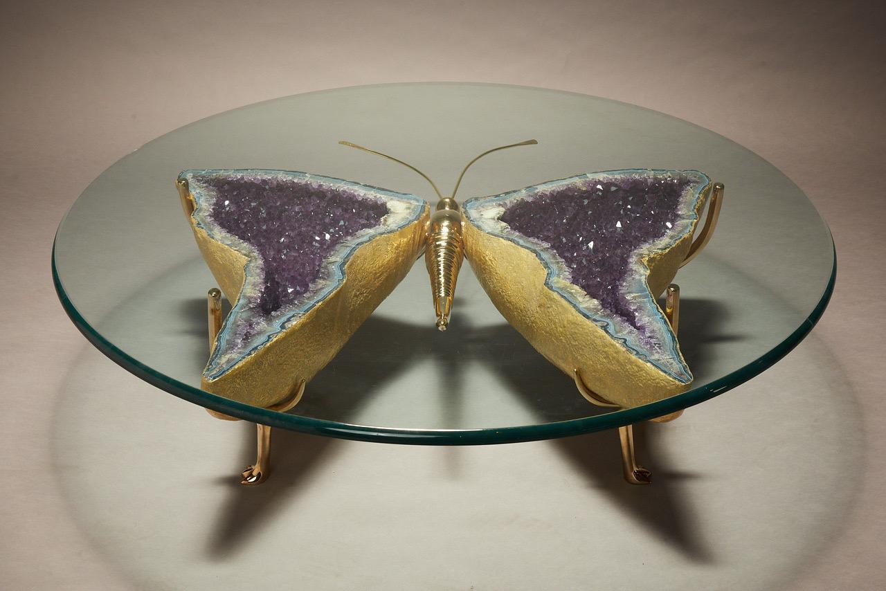 Hollywood Regency Table basse papillon en géode d'améthyste en vente