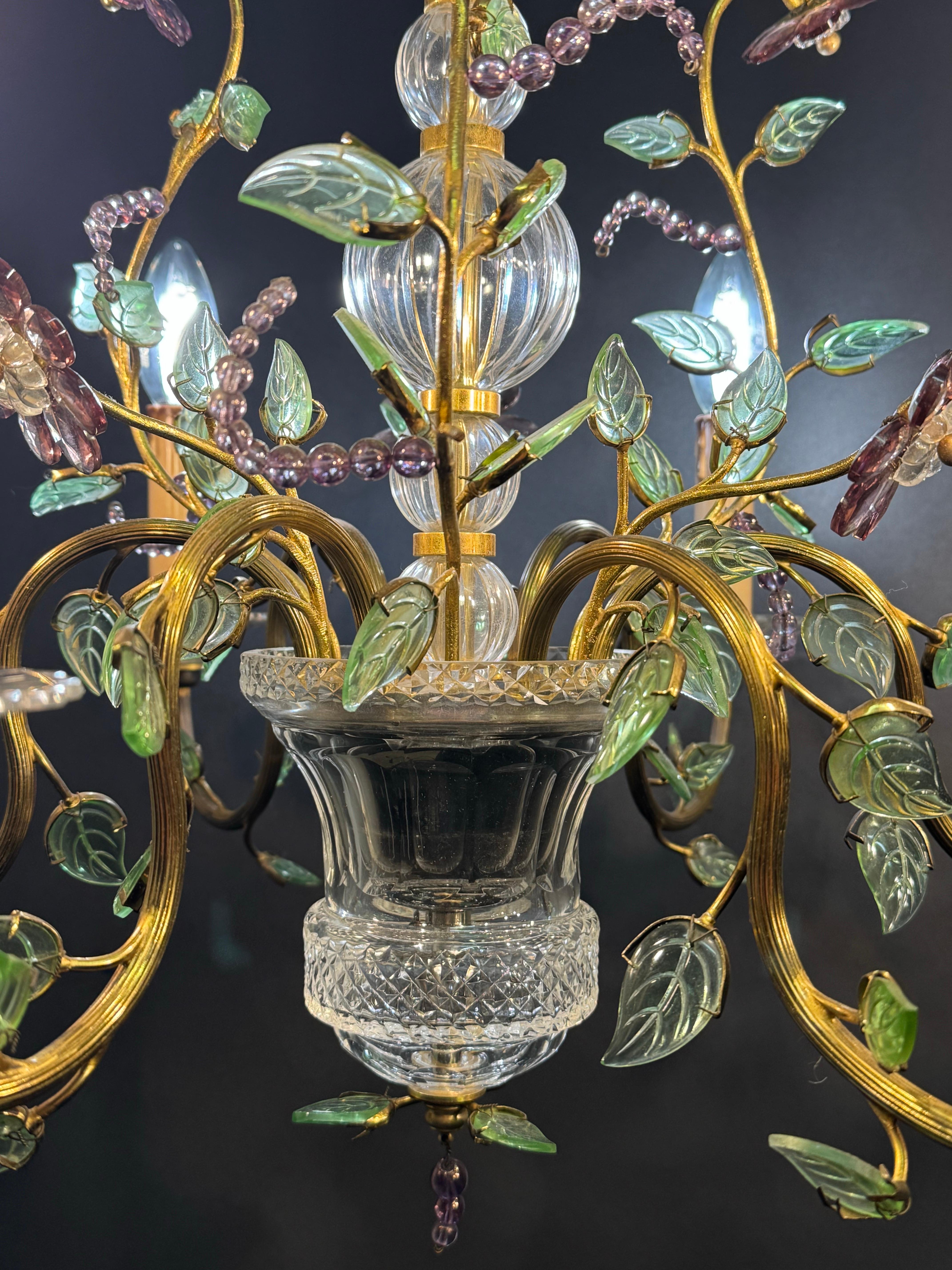 Milieu du XXe siècle Lustre à feuilles en verre améthyste dans le style de la Maison Baguès, années 1950 en vente