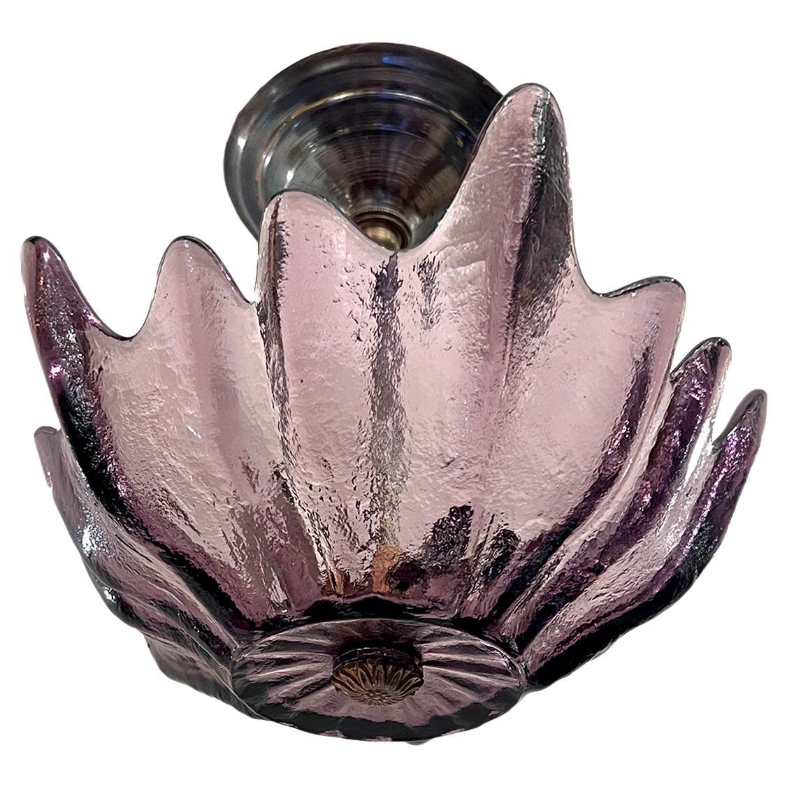 What is the difference between bronze and bronze resin?