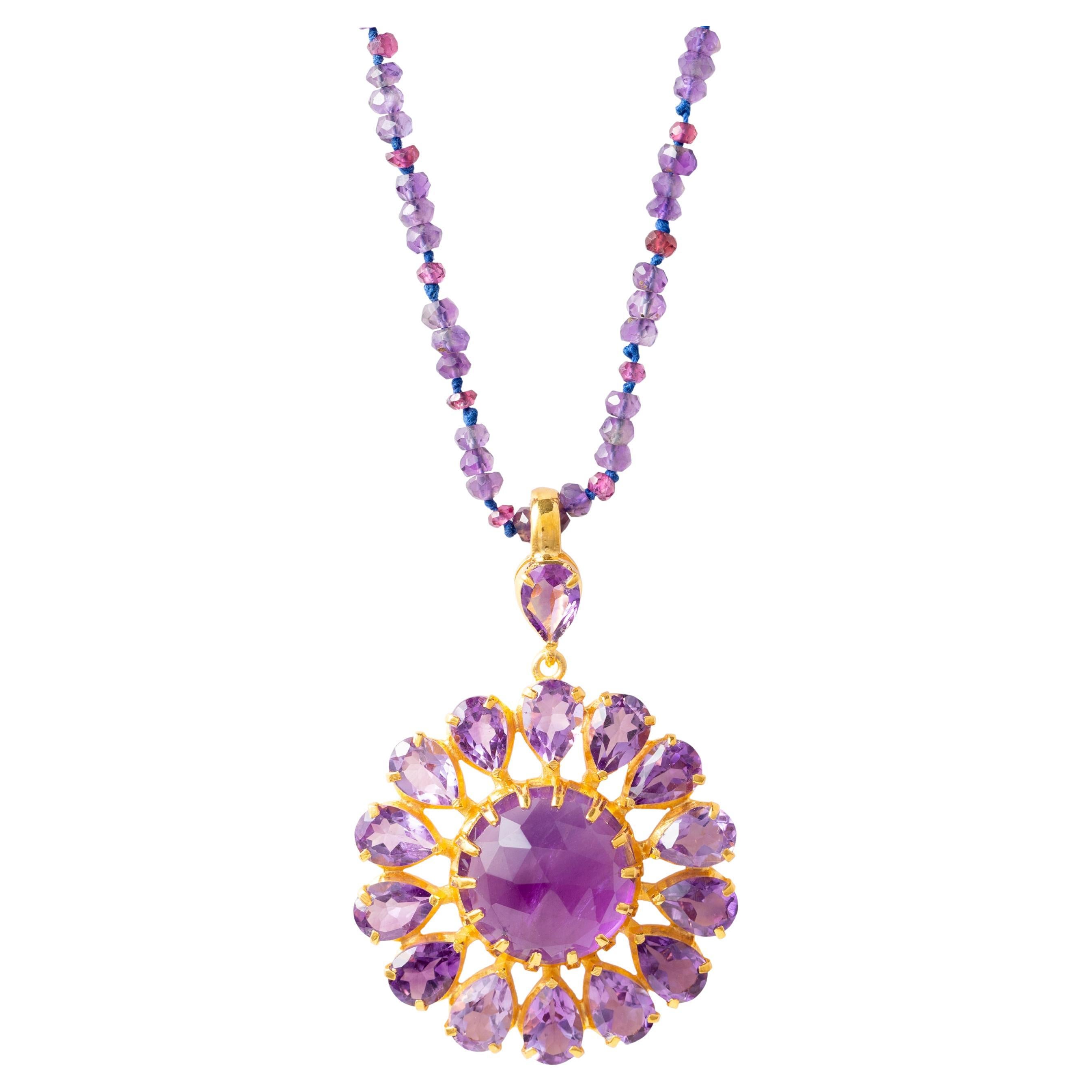 Pendentif plaque d'or en améthyste en vente