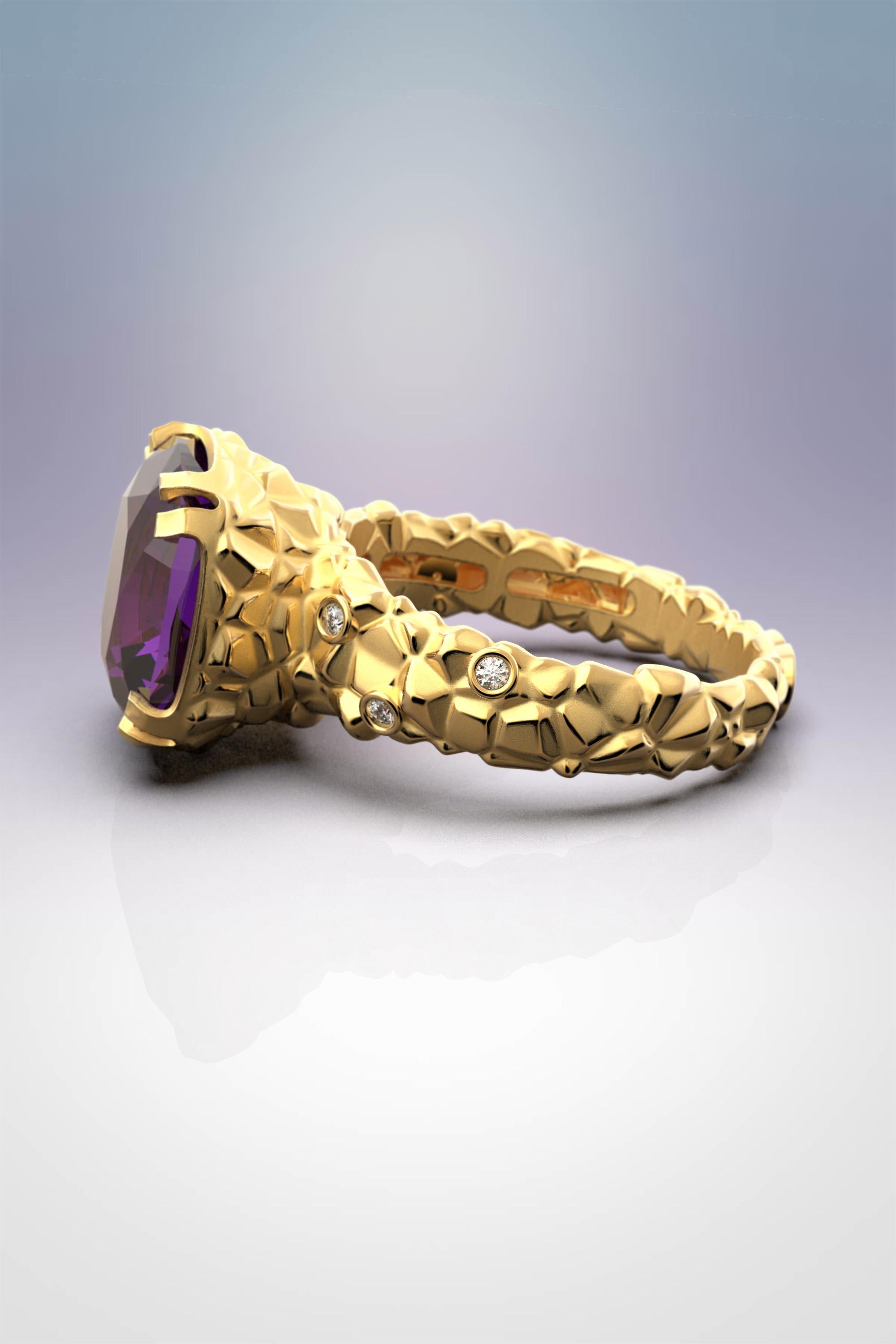 For Sale:  Amethyst Gold Ring with Rock Texture and Small Diamond Accents, 18k Italy 2