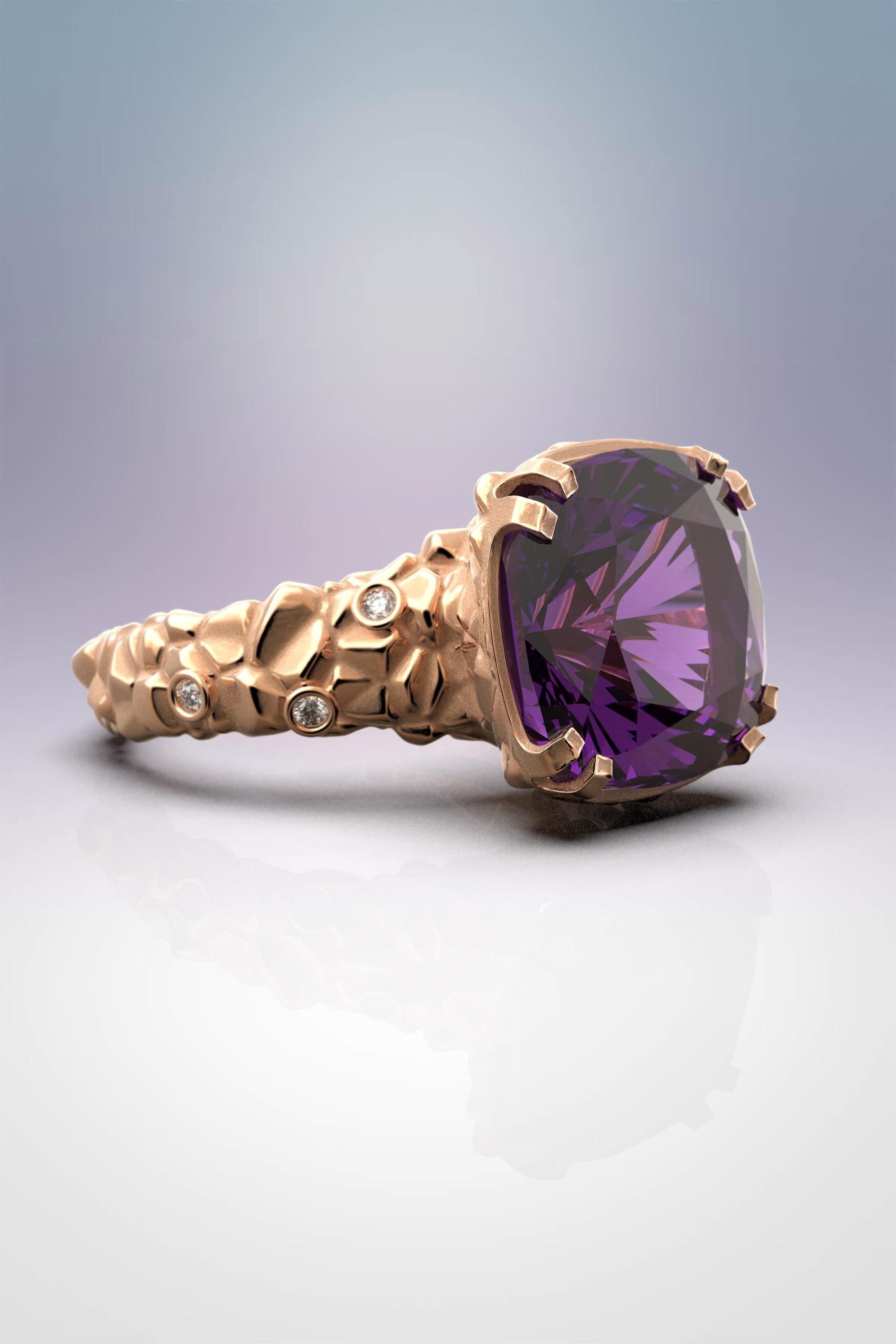 For Sale:  Amethyst Gold Ring with Rock Texture and Small Diamond Accents, 18k Italy 6
