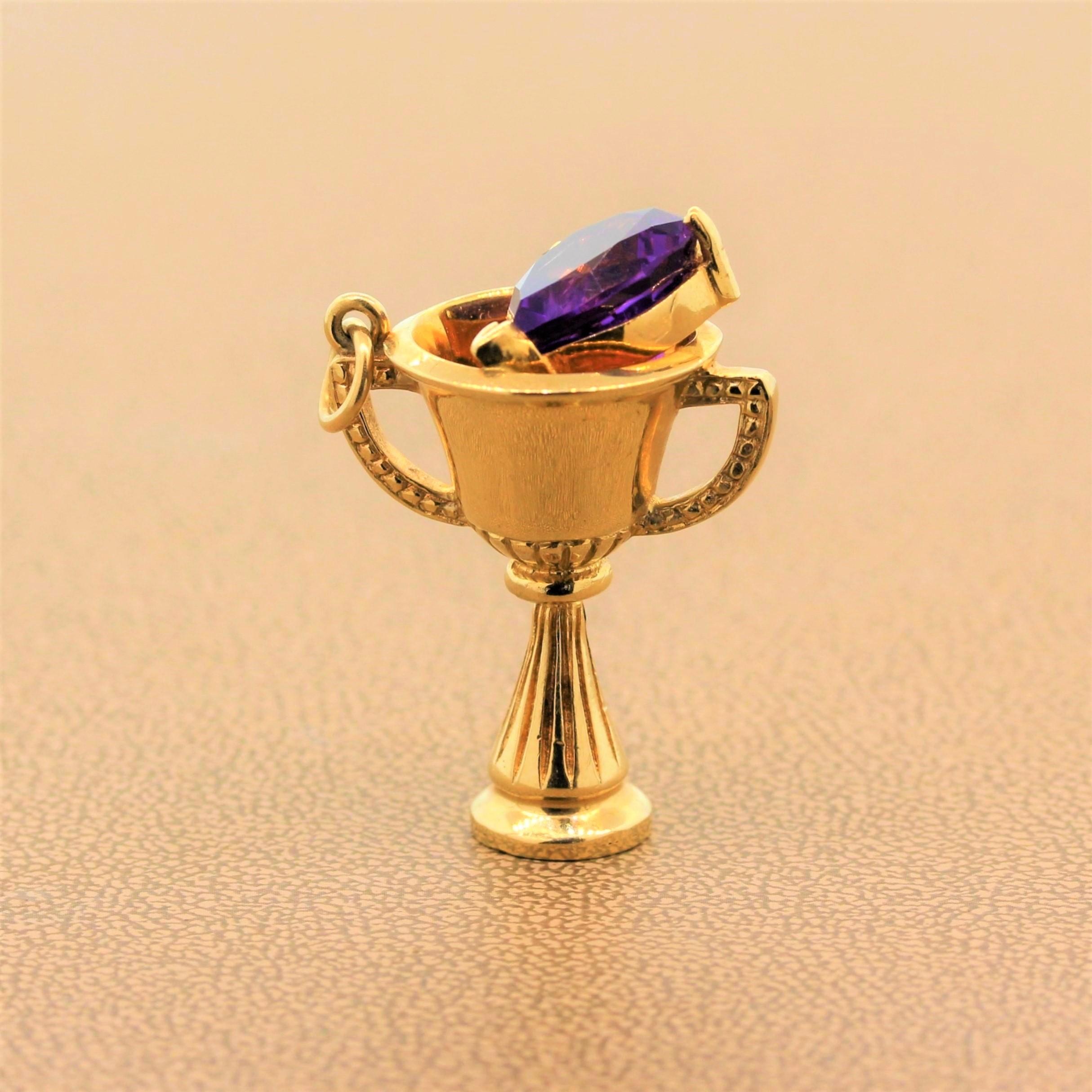 Amethyst Gold Trophy Pendant In Excellent Condition In Beverly Hills, CA