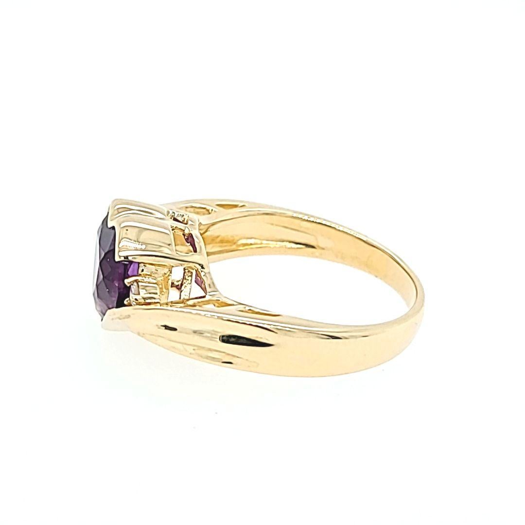 Amethyst Heart Ring in Yellow Gold In Good Condition For Sale In Coral Gables, FL
