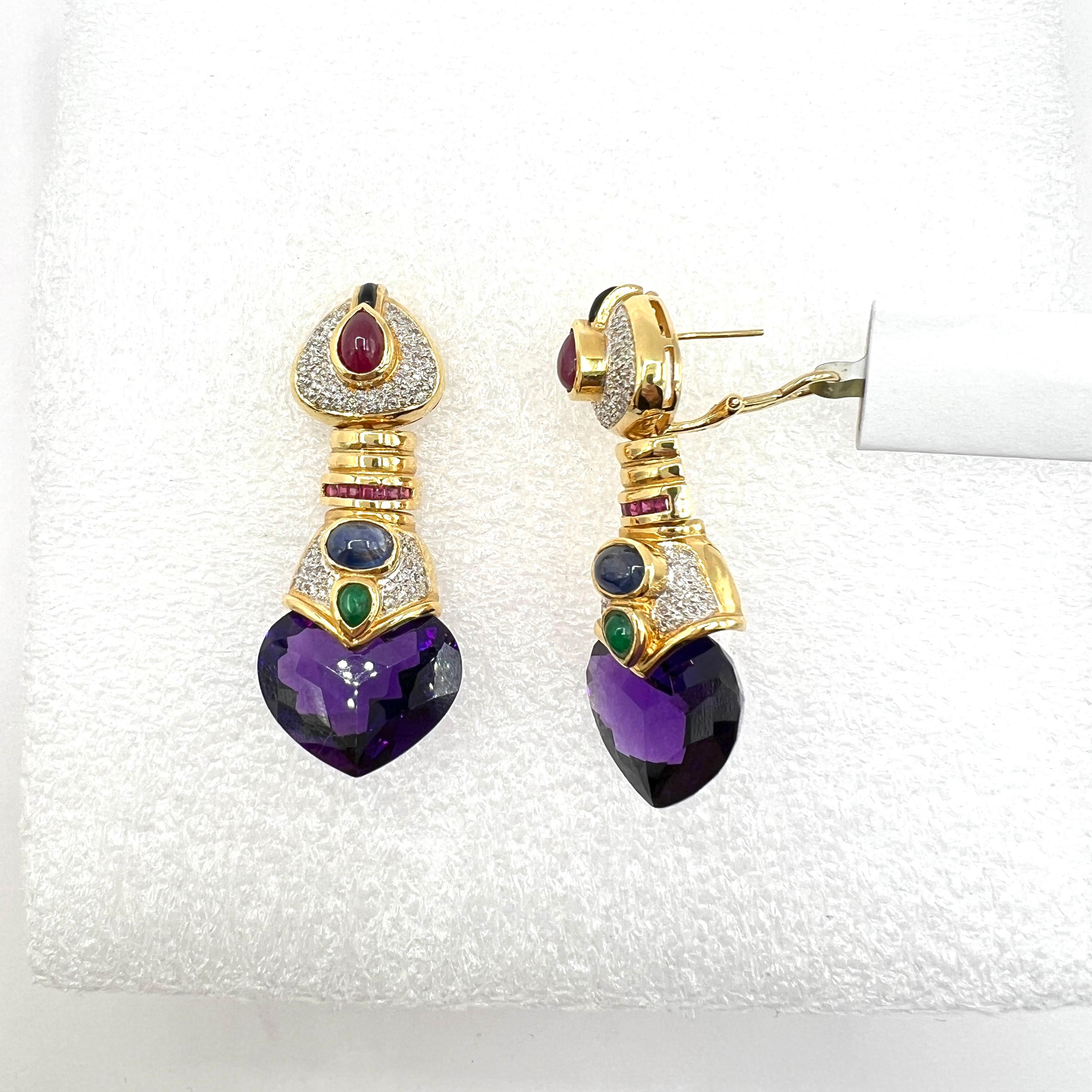 Pendientes Corazón de Amatista con Cabujón de Zafiro, Esmeralda y Rubí en Oro de 18K en venta 1