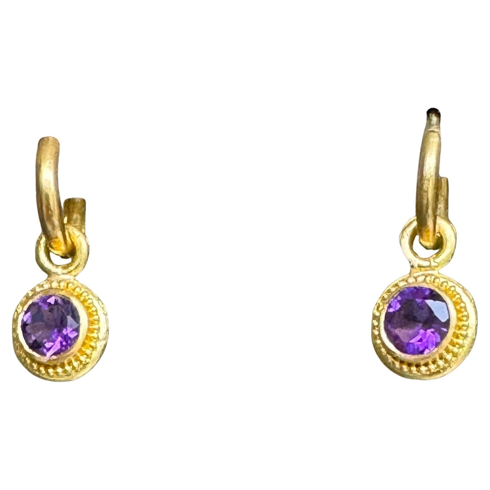 Orecchini a cerchio e a goccia di ametista in oro 22 carati in vendita