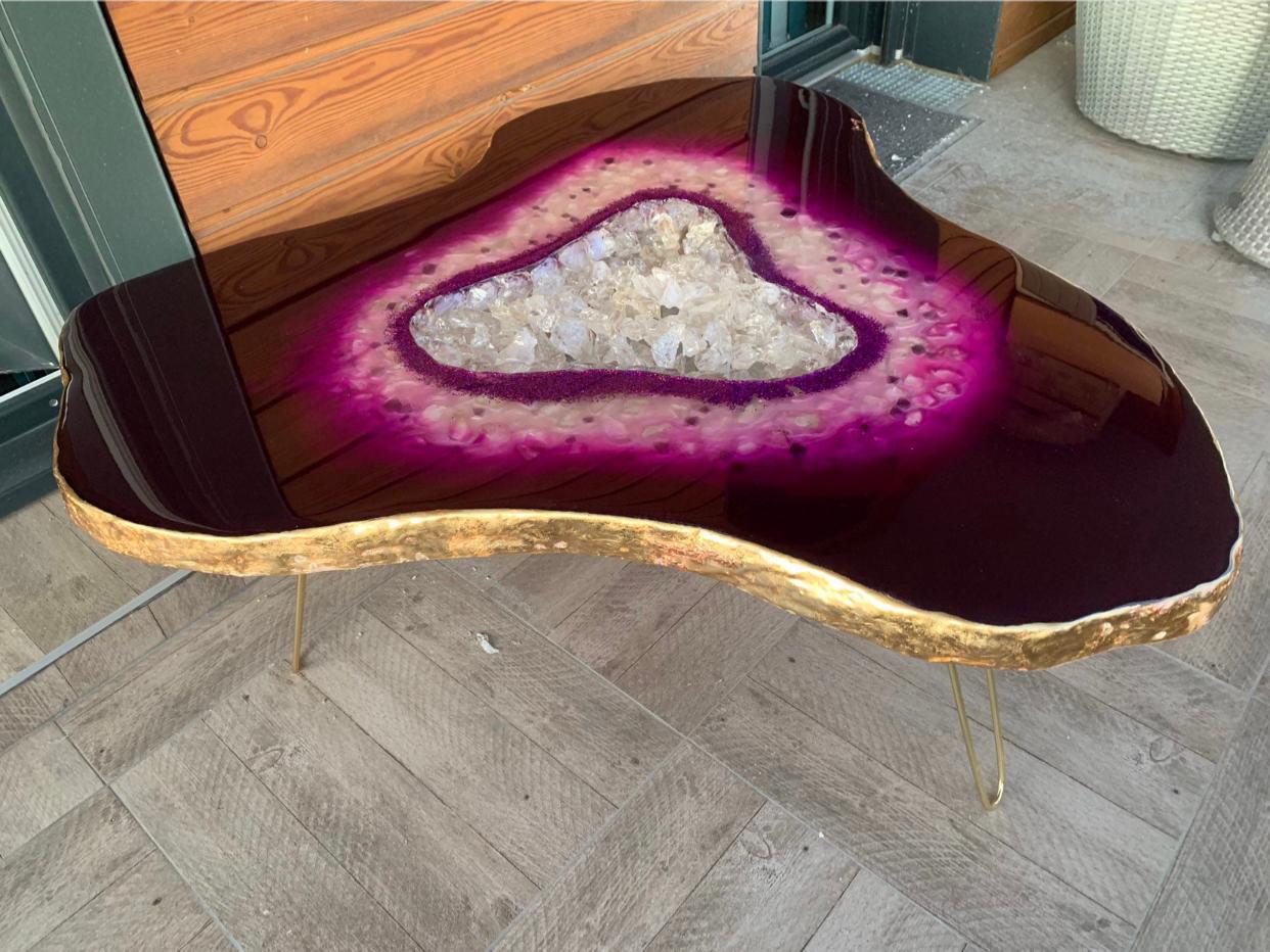 Meet the ultimate fusion of Art, Nature, and Luxury!  Presenting our modern geode table, richly adorned with radiant amethysts, vivid fluorite, and pristine quartz. The resplendent centre of the table has been meticulously crafted to echo the