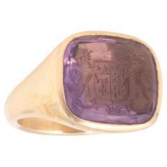 Anello intaglio di ametista dell'inizio del XIX secolo con stemma di famiglia