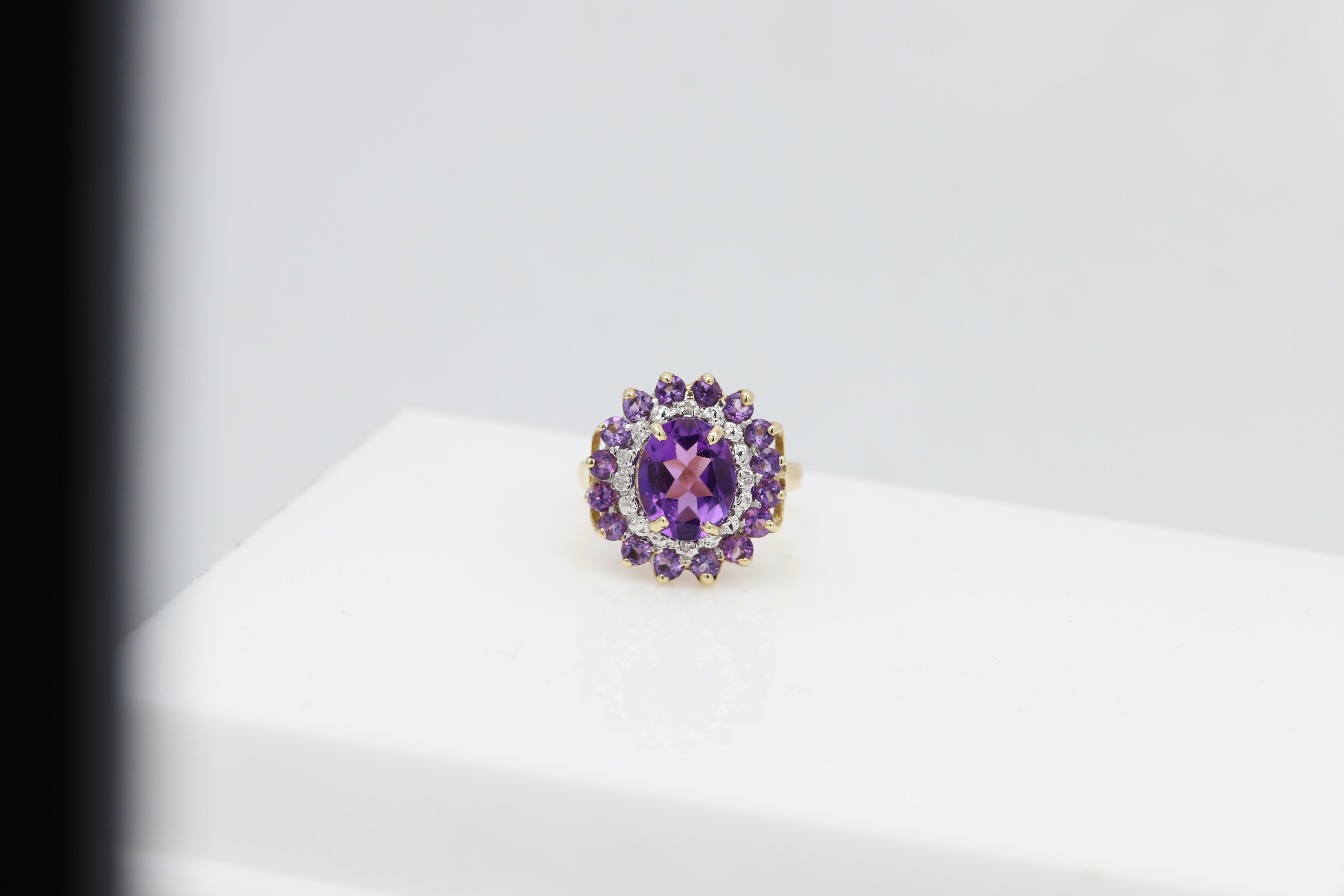 Vintage Amethyst Cocktail Ring 10 Karat Yellow Gold  Large Purple Gemstone For Sale 6