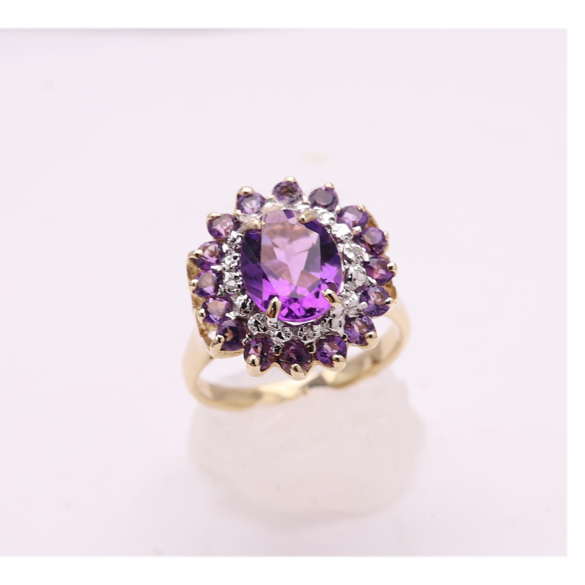 Amethyst Large Cocktail Ring 10 Karat Yellow Gold  Statement Ring For Sale 3