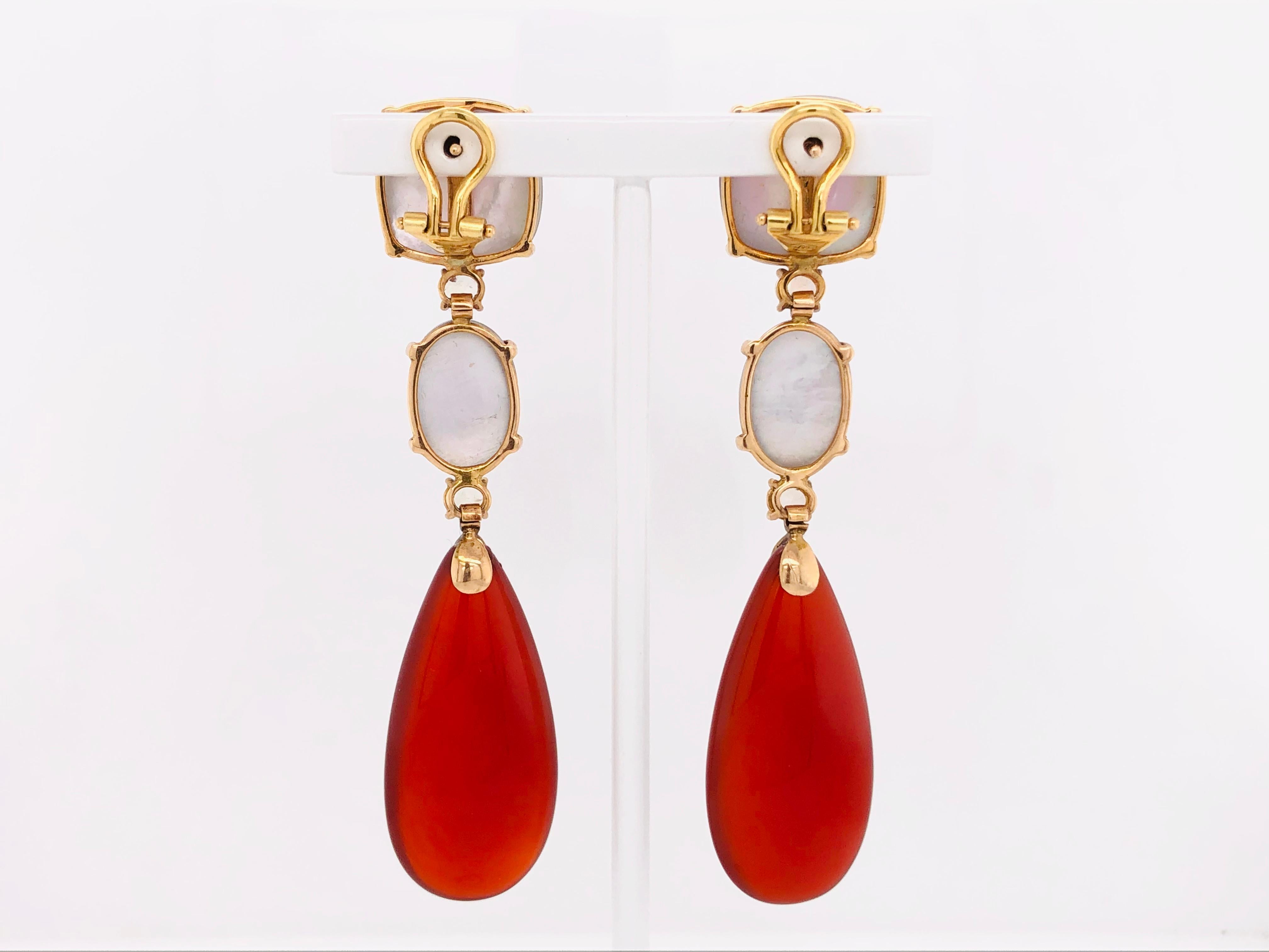4 Amethyst 
4 Moonstones
2 Red Agathe
on Pink Gold 18 k Chandelier Earrings 
2 Type Of Claps (pic ans Clip) 