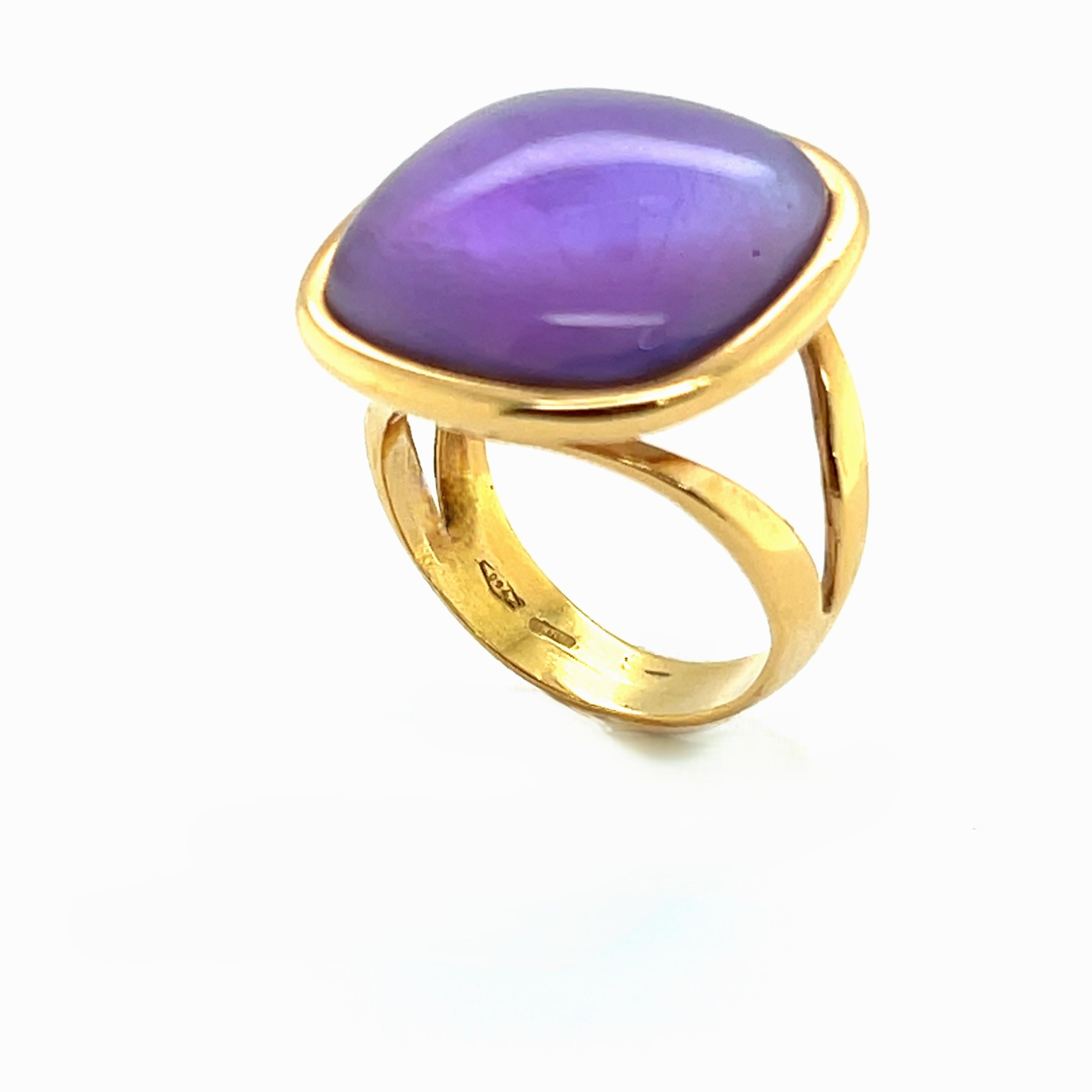 Bague en améthyste, nacre et or jaune Unisexe en vente