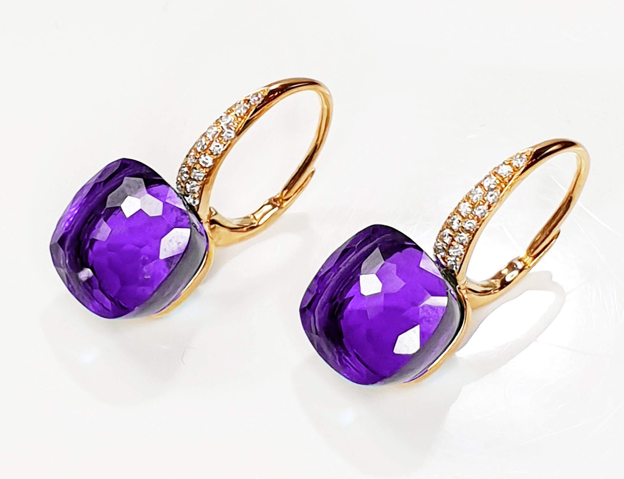 Orecchini pendenti in oro rosa 18 carati con ametista sfaccettata e pavé di diamanti
Coppia di orecchini con peso totale in oro di 2,5gr e  di 56 diamanti per un totale di 0,21ct
Le ametiste hanno un peso di 4,00ct ciascuna e misurano 9 mm o 0,35
