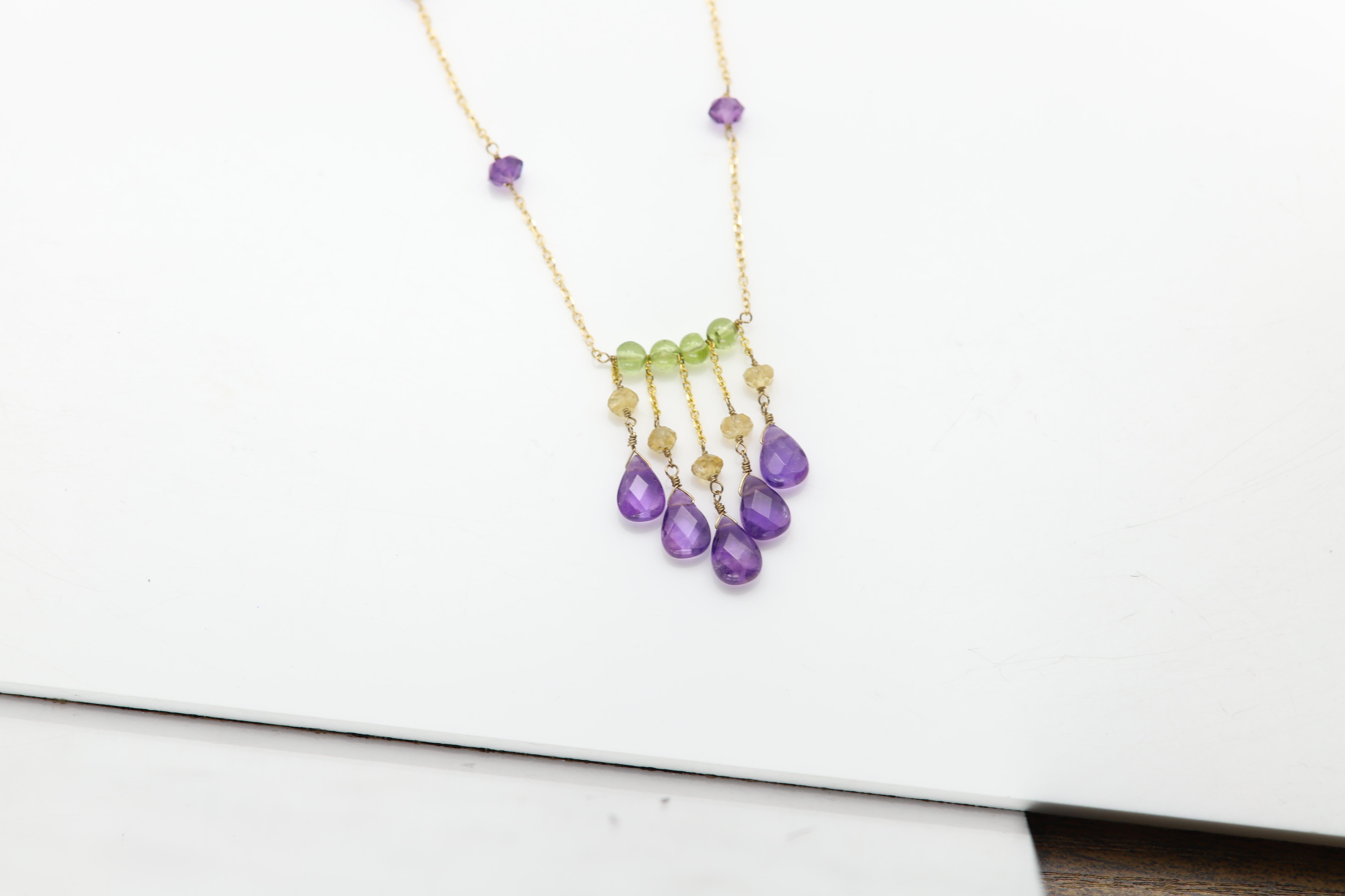 Collier de perles pendantes en or jaune 14 carats avec améthyste 001 en vente 5
