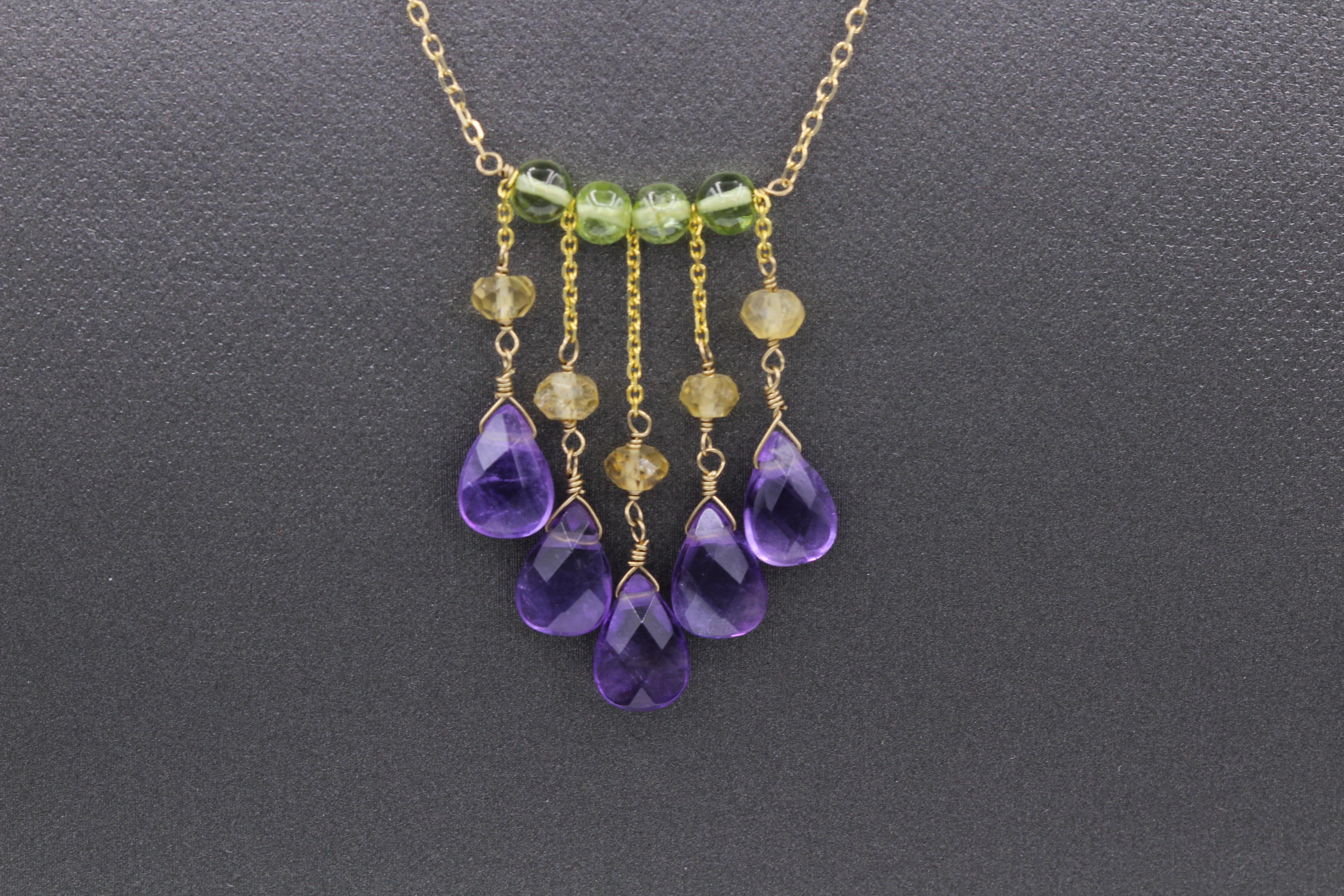 Taille briolette Collier de perles pendantes en or jaune 14 carats avec améthyste 001 en vente