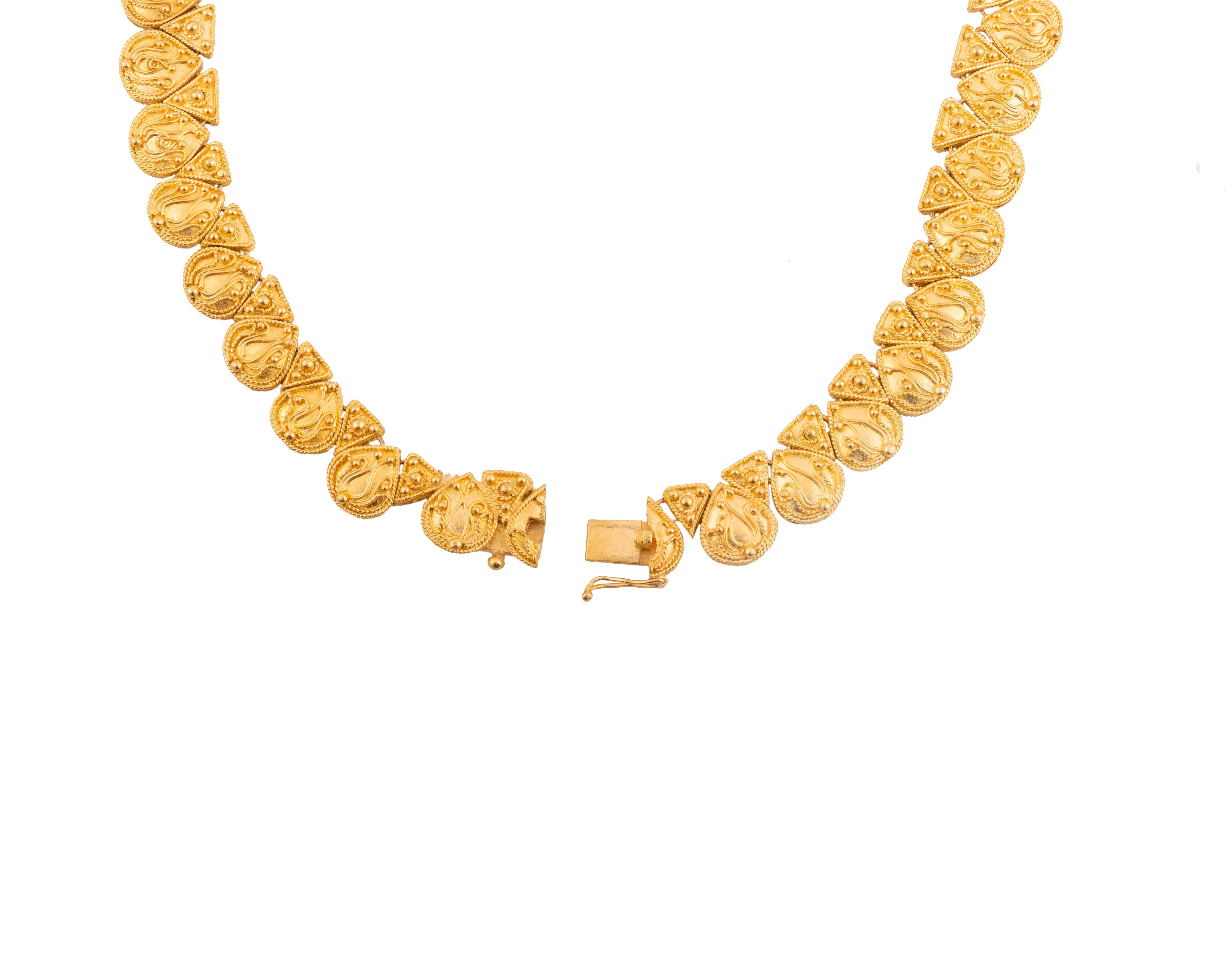 Halskette mit Amethyst aus 18 Karat Gold (Gemischter Schliff)