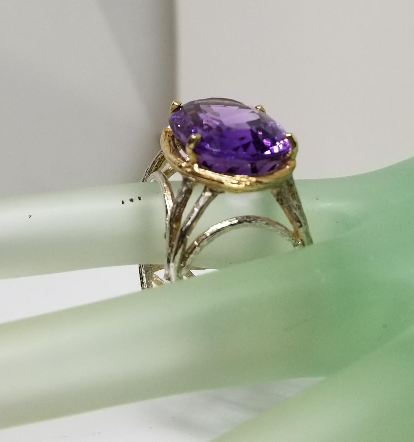 Amethyst Oval 21.83 Carat 14 Karat Yellow Gold and Silver Gresha Design For Sale 1