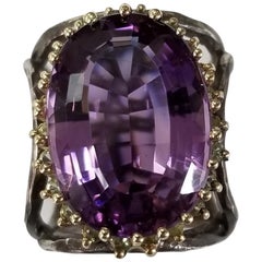 Amethyst Oval 21.87 Carat with Peridot 14 Karat Yellow Gold and Silver Gresha