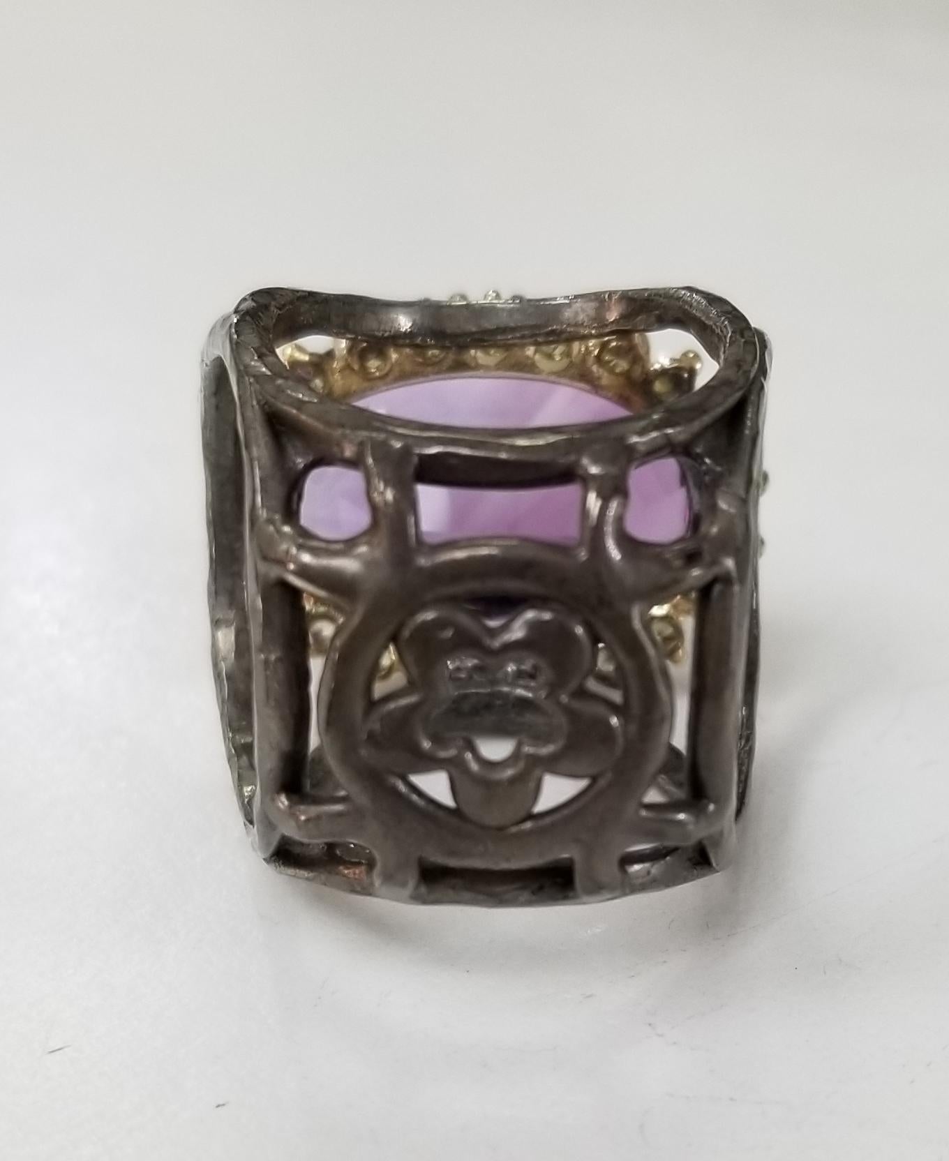 Amethyst Oval 21.87 Carat with Peridot 14 Karat Yellow Gold and Silver Gresha In New Condition For Sale In Los Angeles, CA
