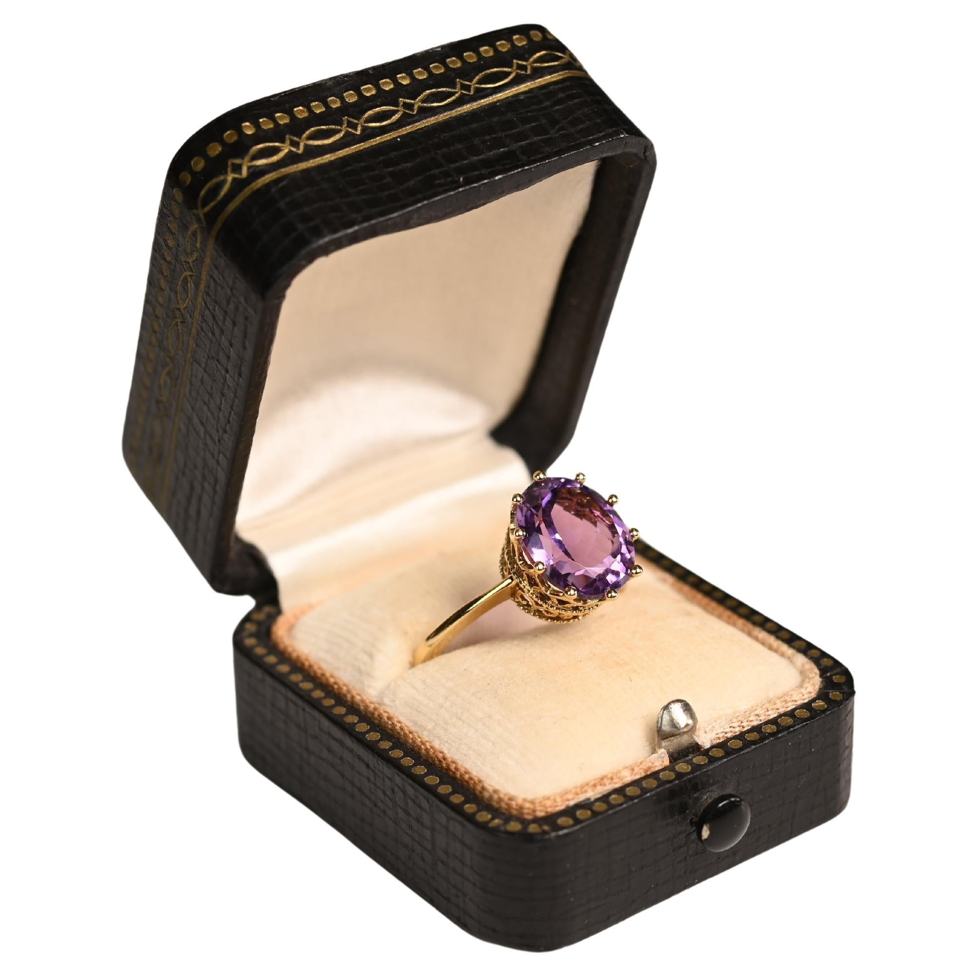 Amethyst Oval Cut (Approx. 3.30-Carats) Crown Style Ring, 18k Yellow Gold