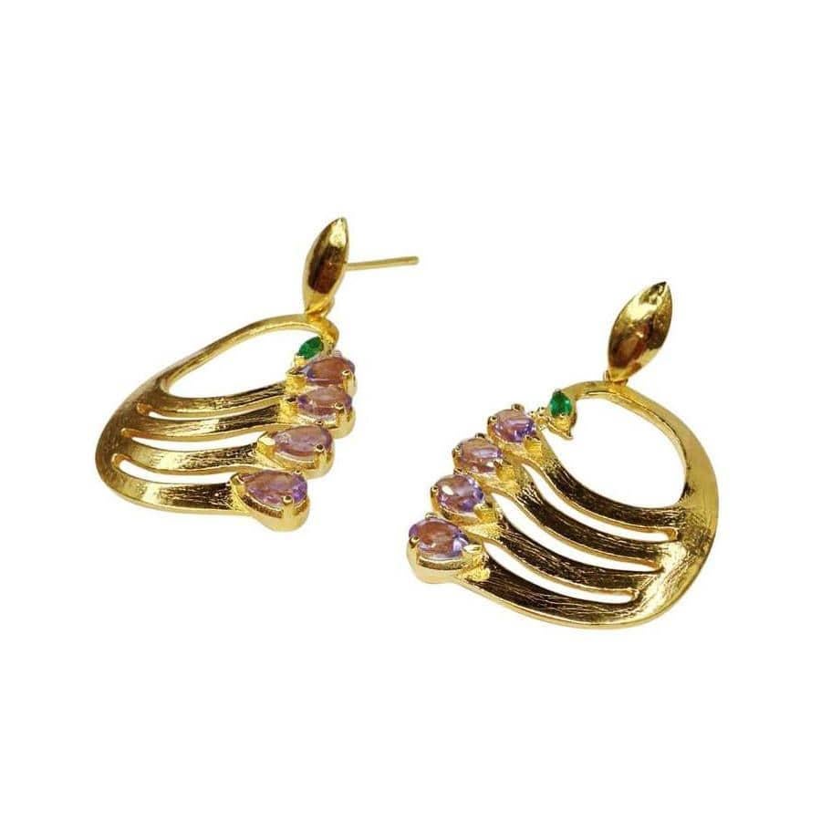 A beautiful vision of a peacock silhouette made of brightly polished gold vermeil set with emerald marquise and amethysts gemstones, adding a feel of luxury and prestige. Exude an air of undaunting confidence inspired by this regal bird.
